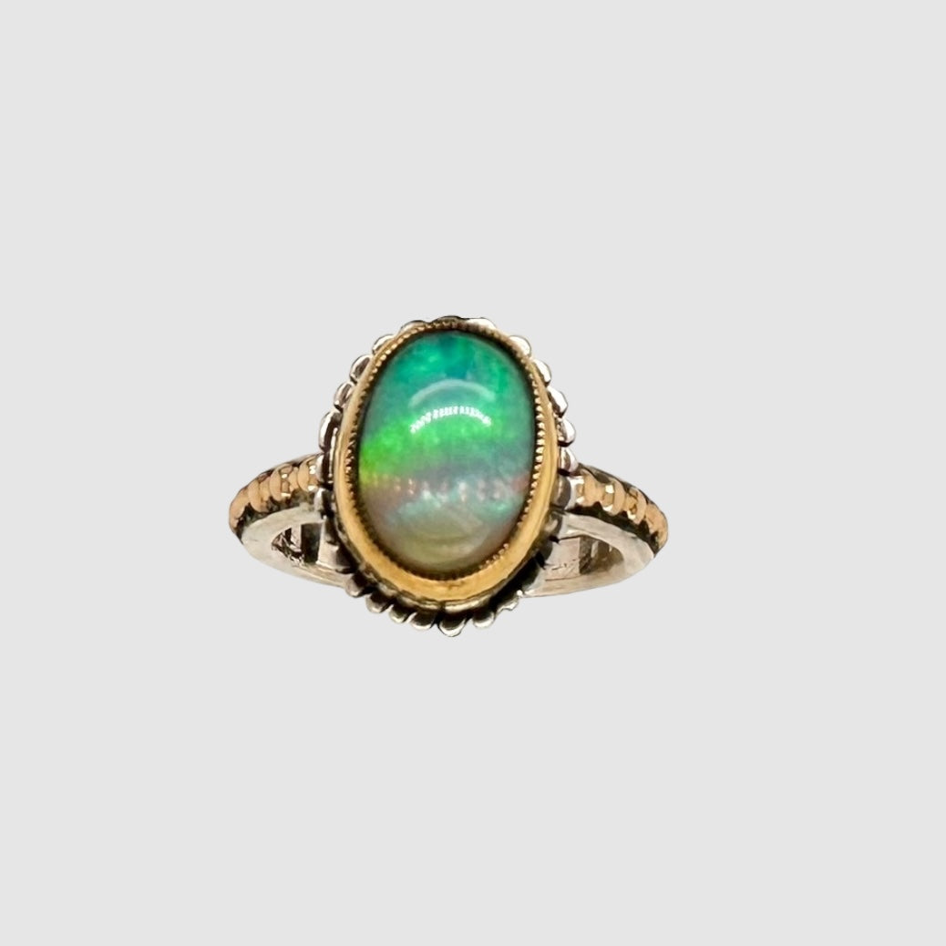 HEIRLOOM RING // OVAL // OPAL