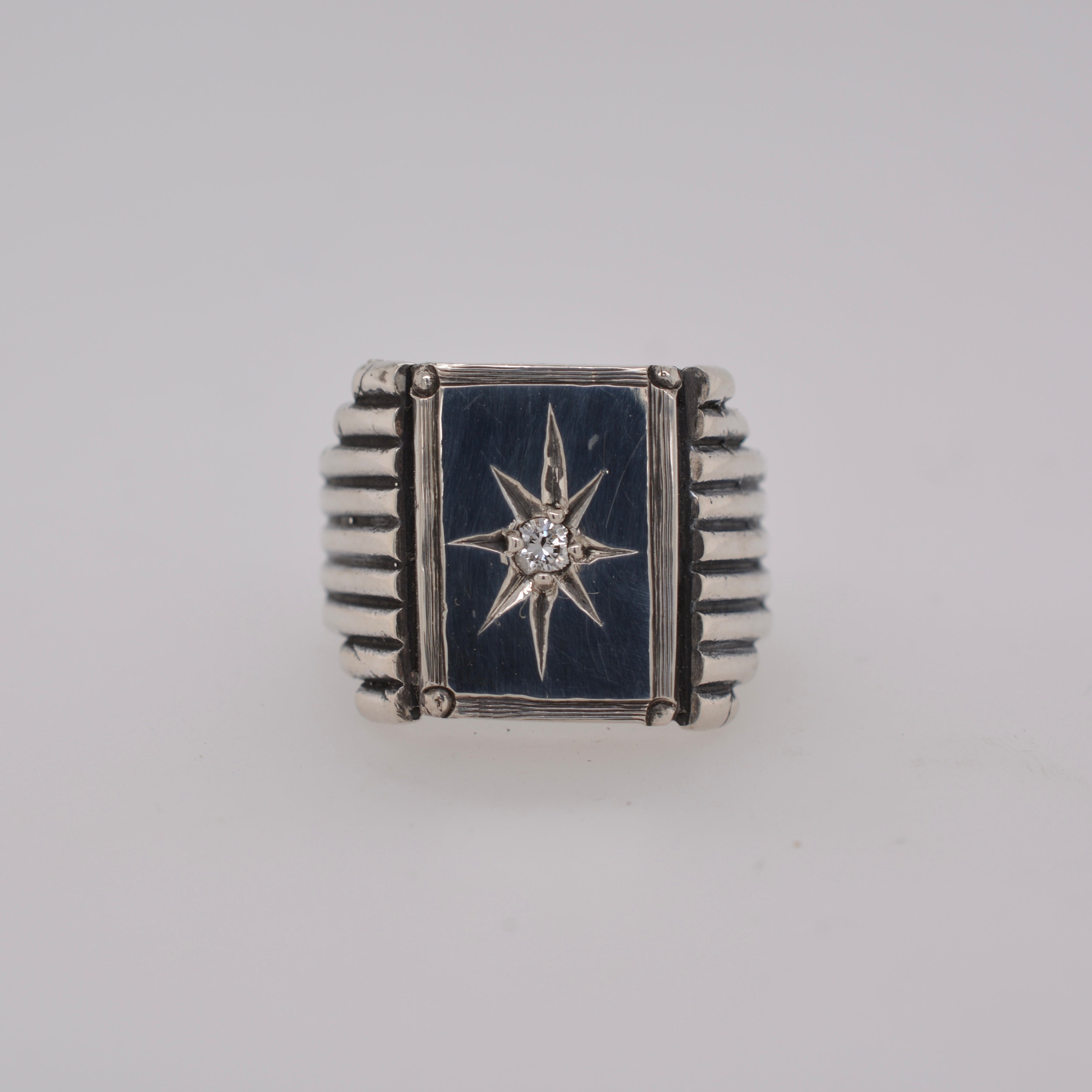 PUEBLO DECO SIGNET RING // 3 MM RECYCLED DIAMOND // STAR
