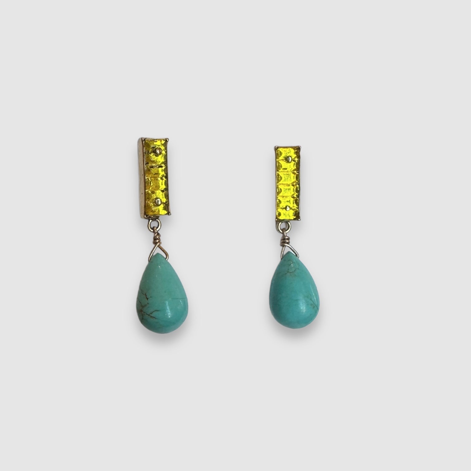 TURQUOISE // NEON YELLOW VINTAGE GLASS // STUD EARRINGS