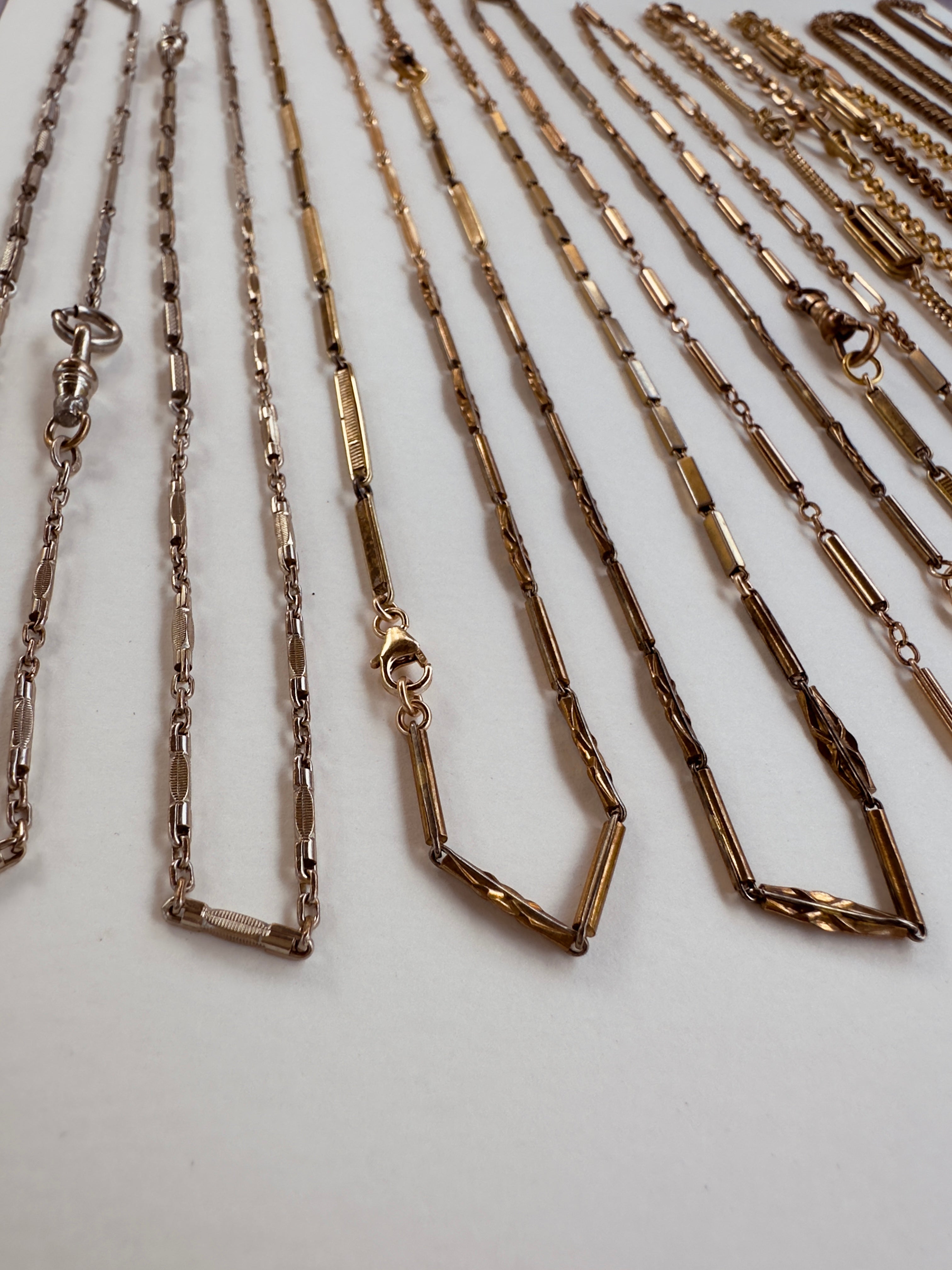(C) ANTIQUE WATCH CHAIN // NECKLACE // THAT OLD FEELING