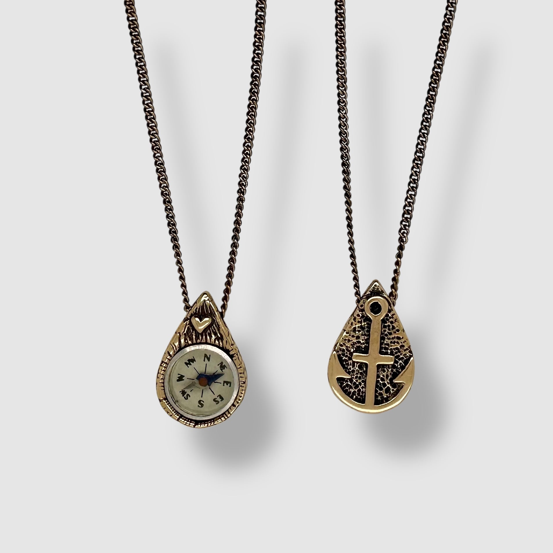 TRO, HÅB OG KÆRLIGHED COMPASS // BRASS // BRONZE // NECKLACE
