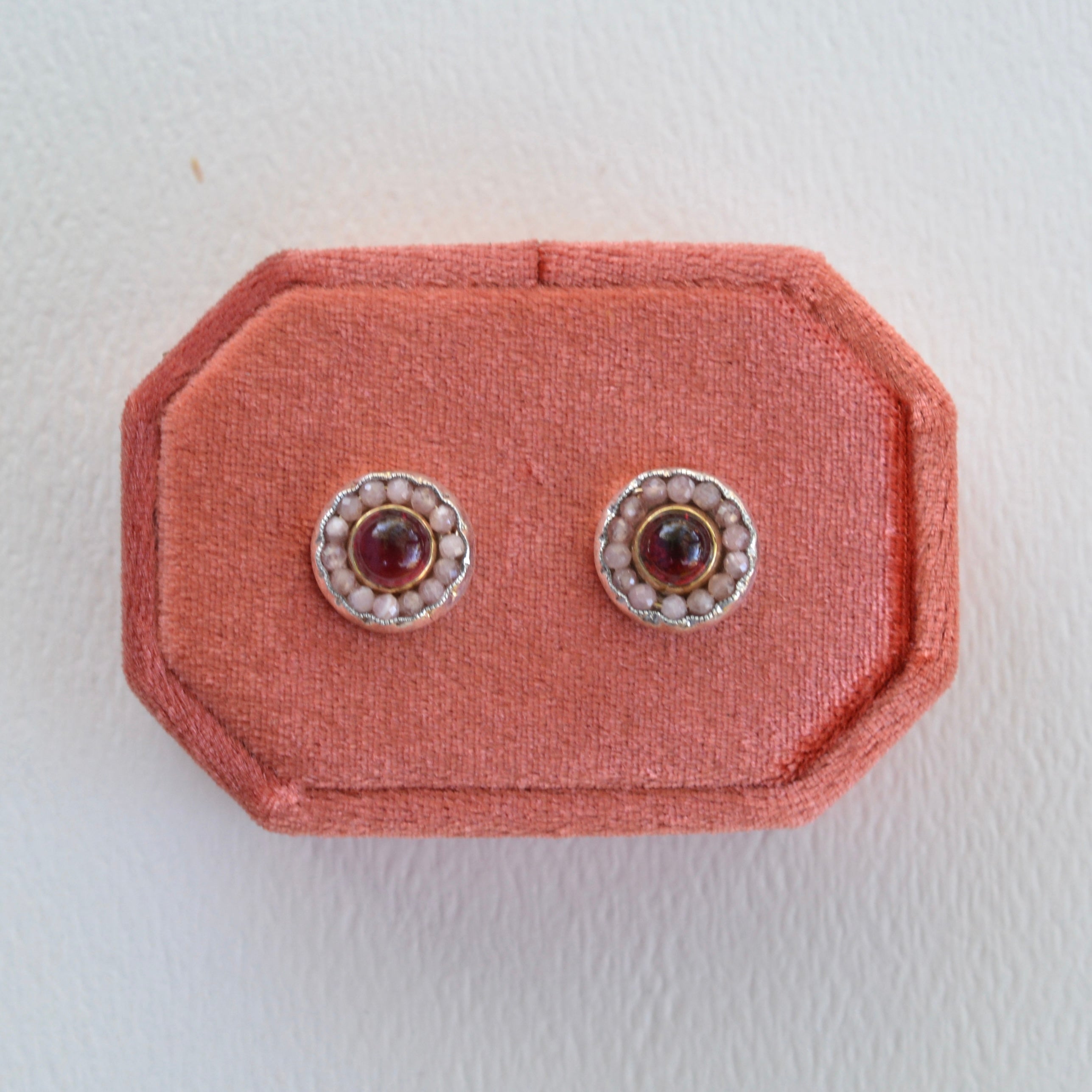 HEIRLOOM EARRINGS // STUD // OPAL //GARNET