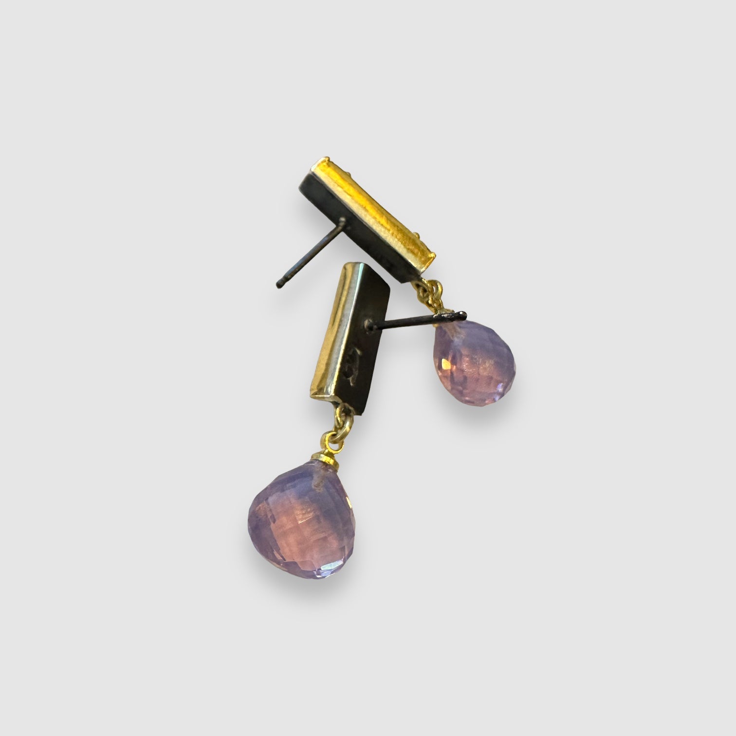 LAVENDER AMETHYST DROP // NEON YELLOW VINTAGE GLASS // STUD EARRINGS