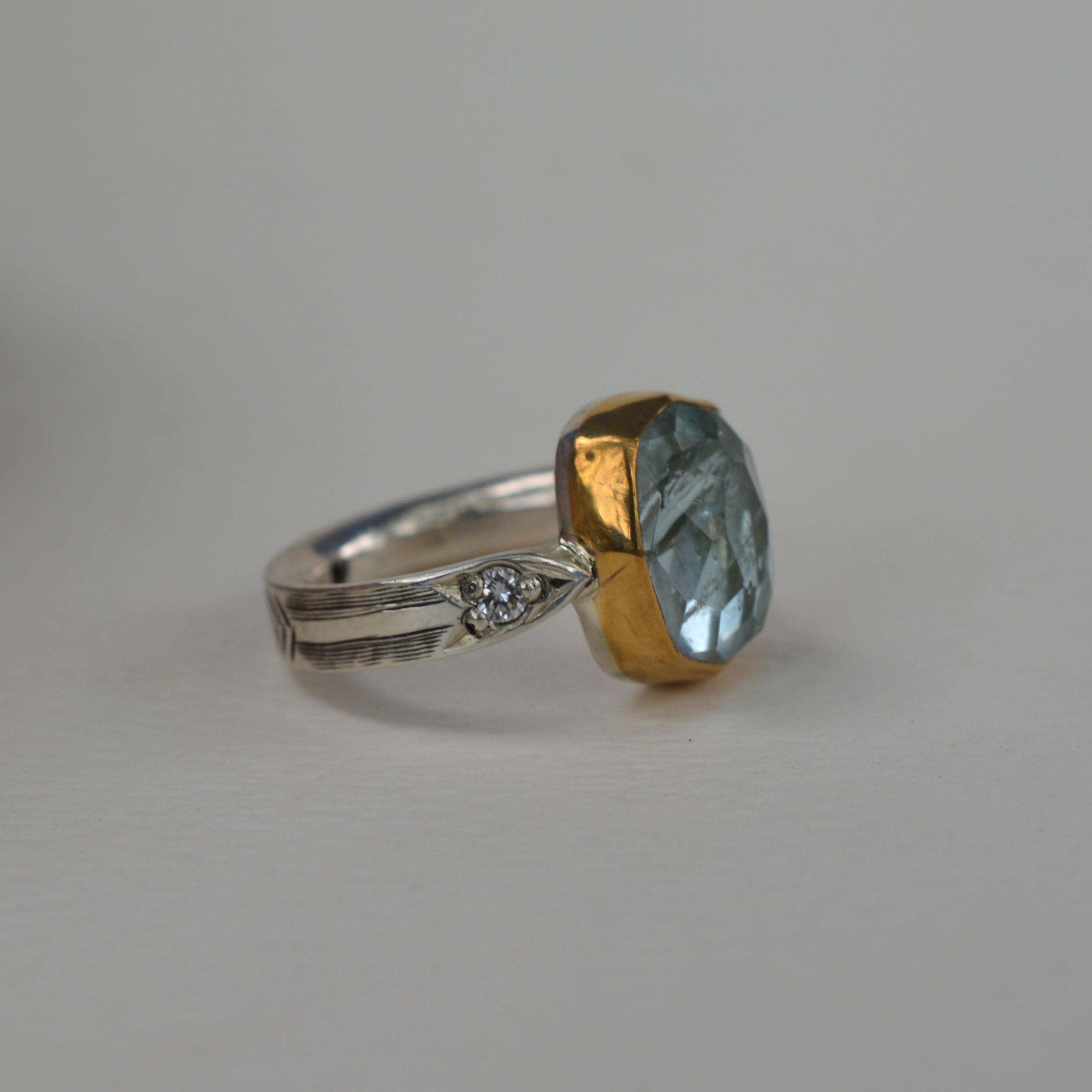 RING // ARROW // ROSECUT AQUAMARINE