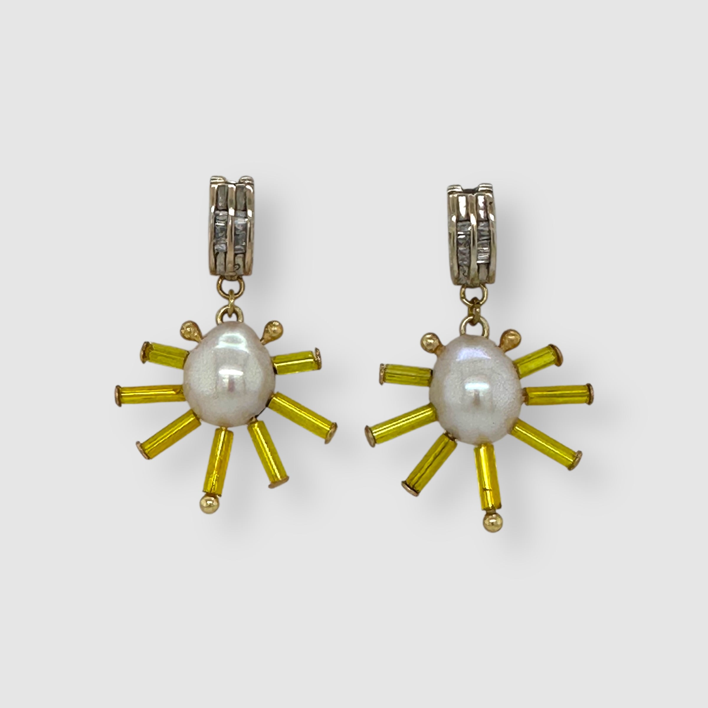 ATOMIC HEART OF GLASS // YELLOW GLASS // EARRINGS // VINTAGE DIAMONDS