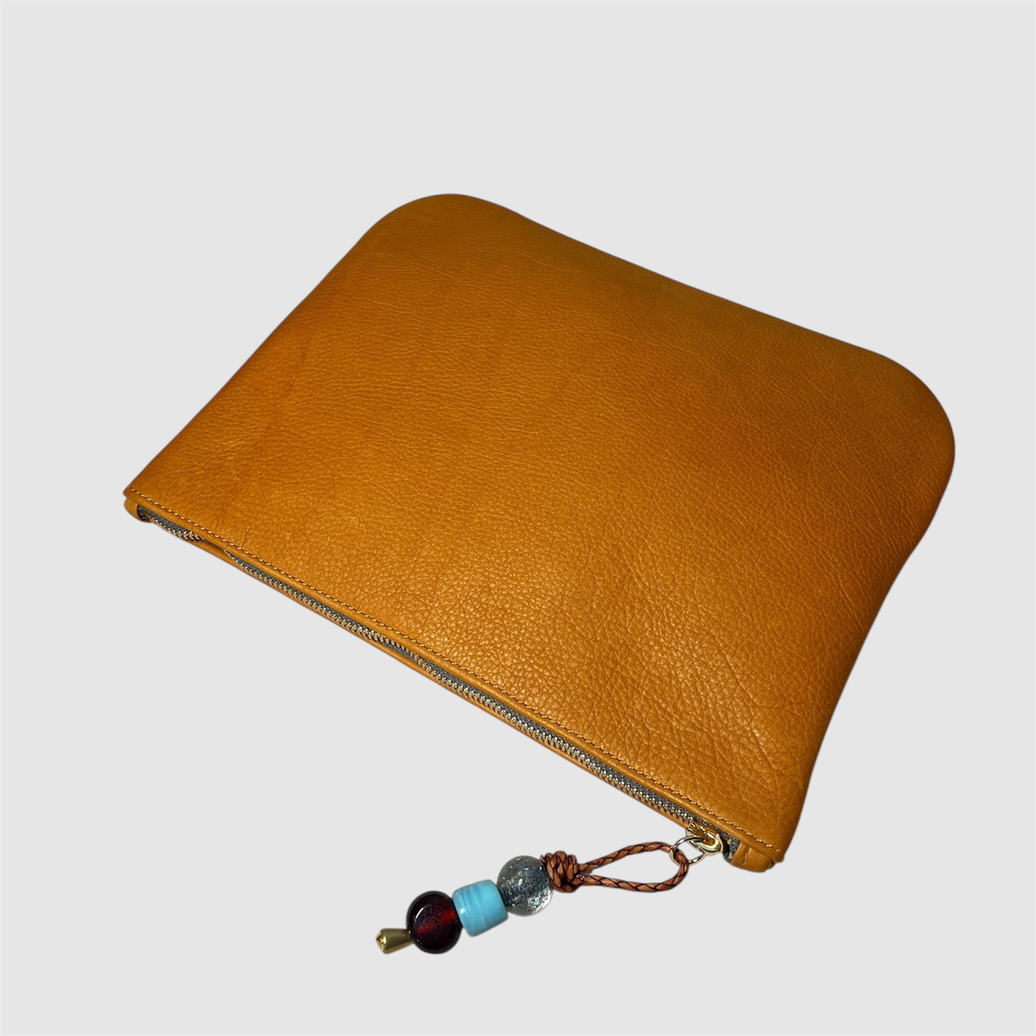 LARGE CALYPSO CLUTCH // WESTERN TAN #1