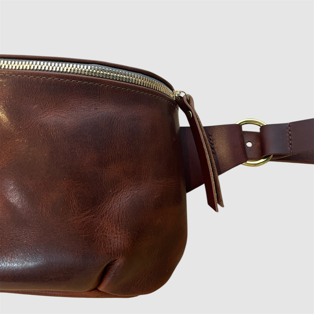 SATCHEL // CROSSBODY BAG // CLASSIC BROWN