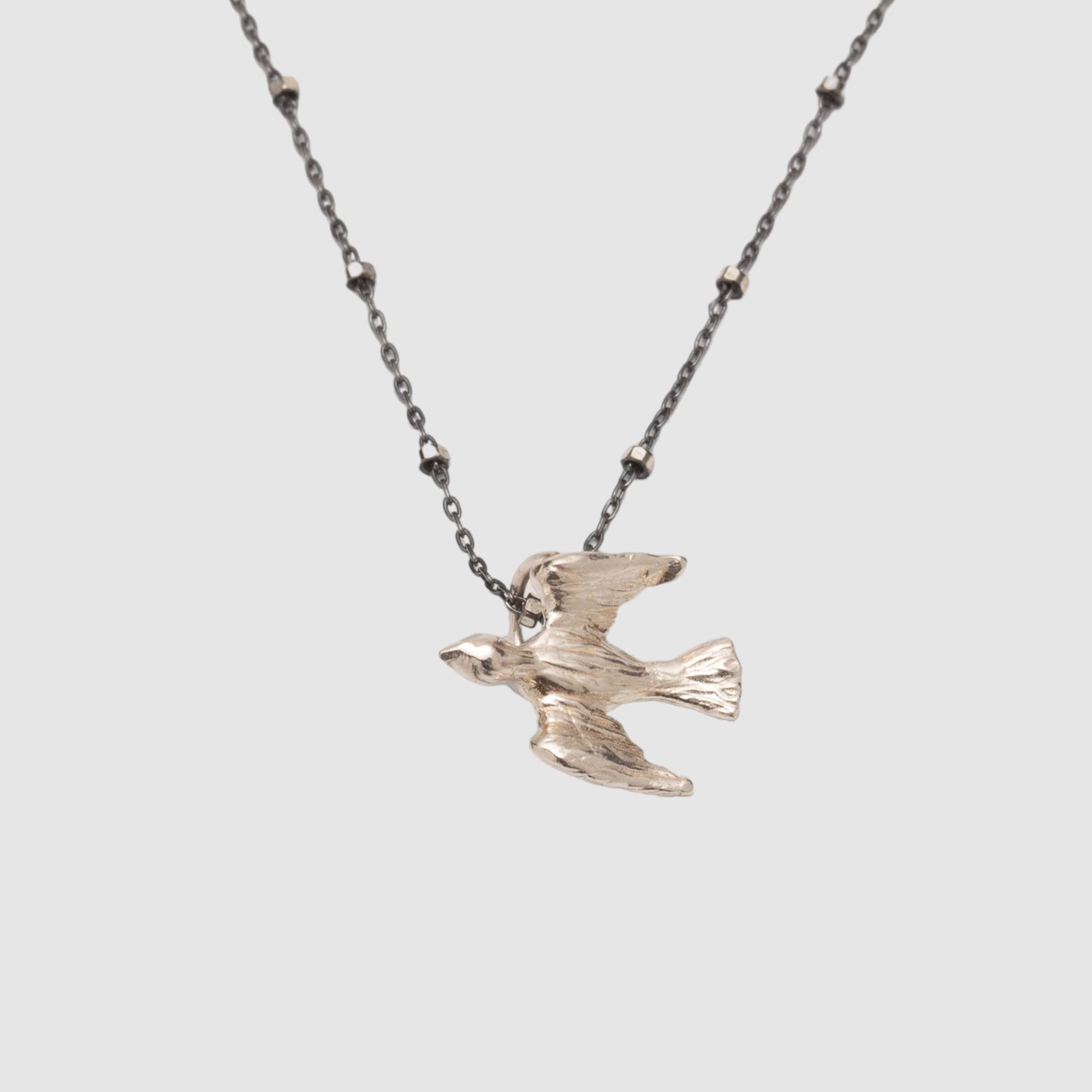 BIRD IN FLIGHT // SILVER NECKLACE