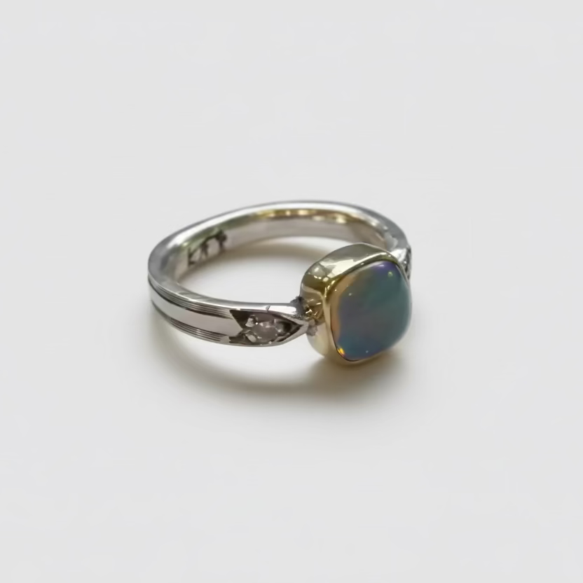 DOUBLE ARROW RING // OPAL