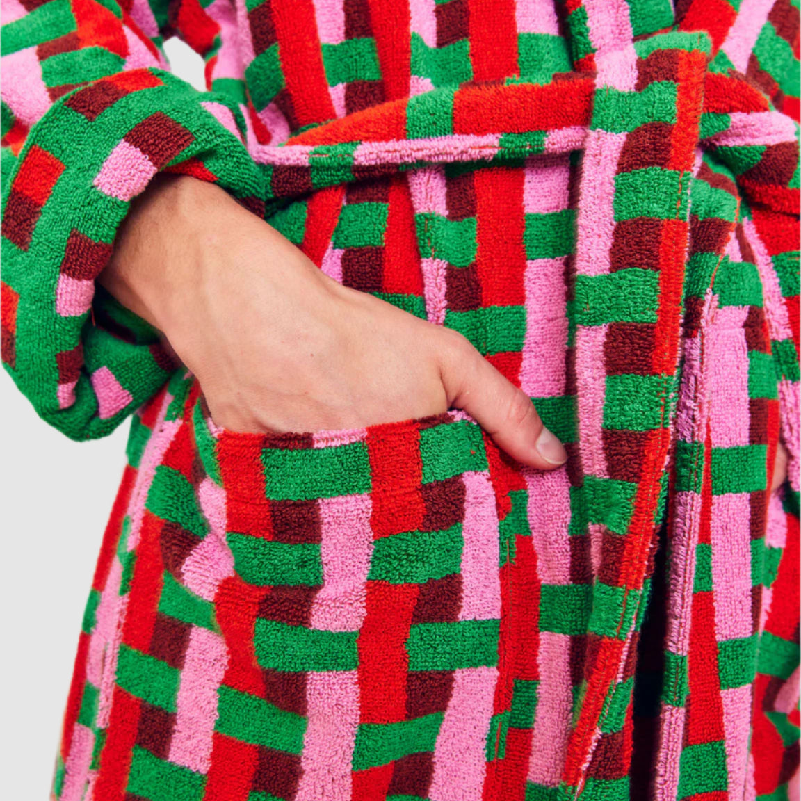 BATHROBE // RED WEAVE