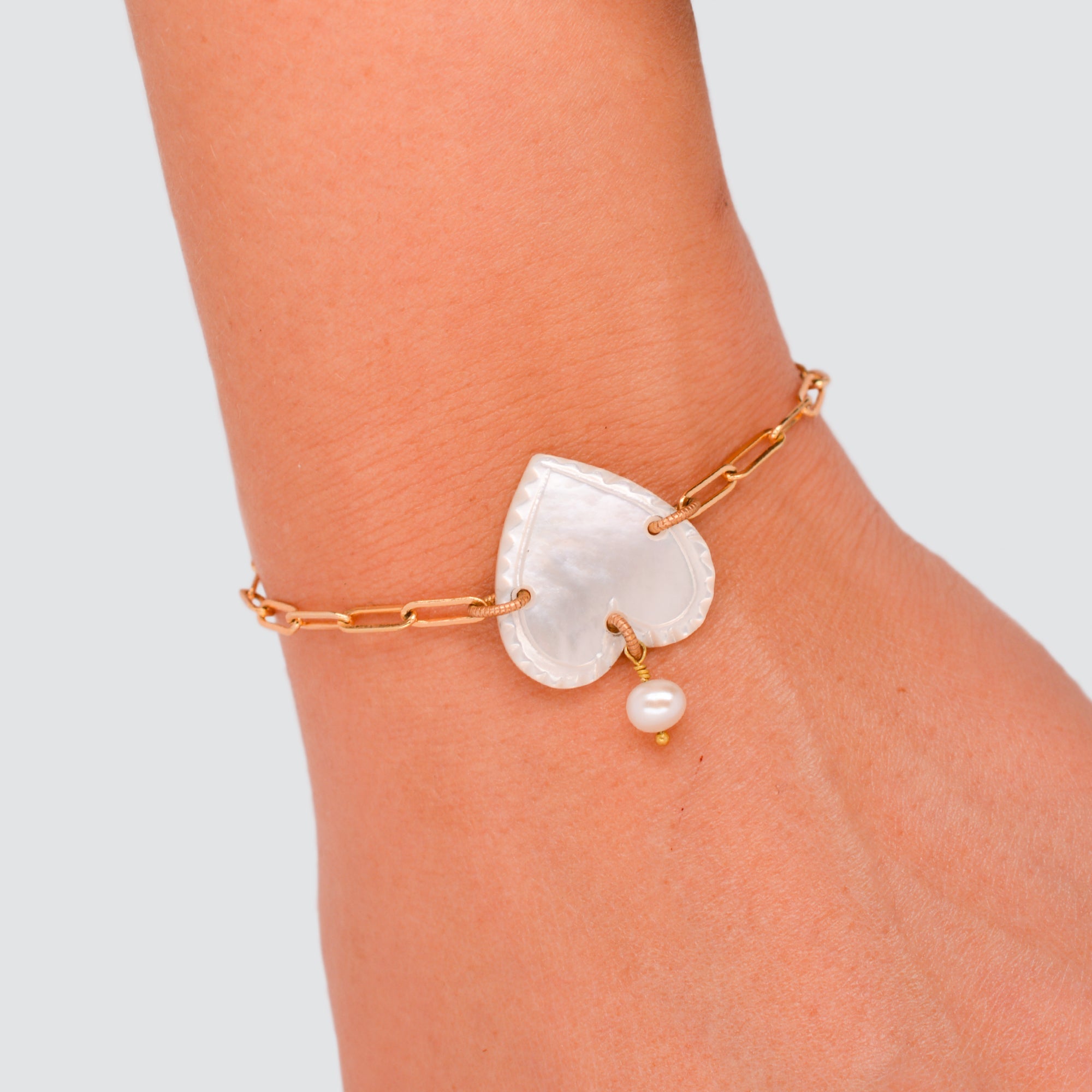 POESIA DEL MAR // BRACELET // MOTHER OF PEARL // HEART