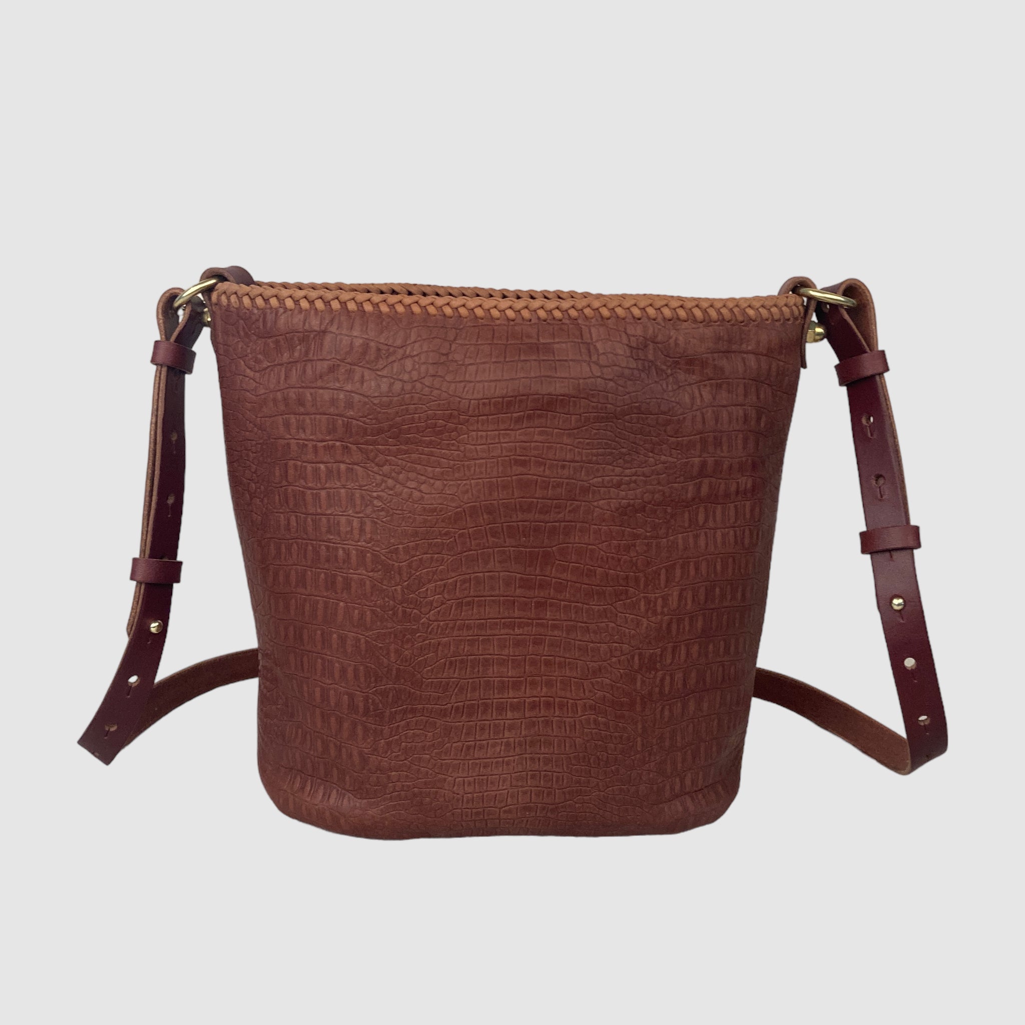 BUCKET BAG // DUSTY BROWN HORNBACK