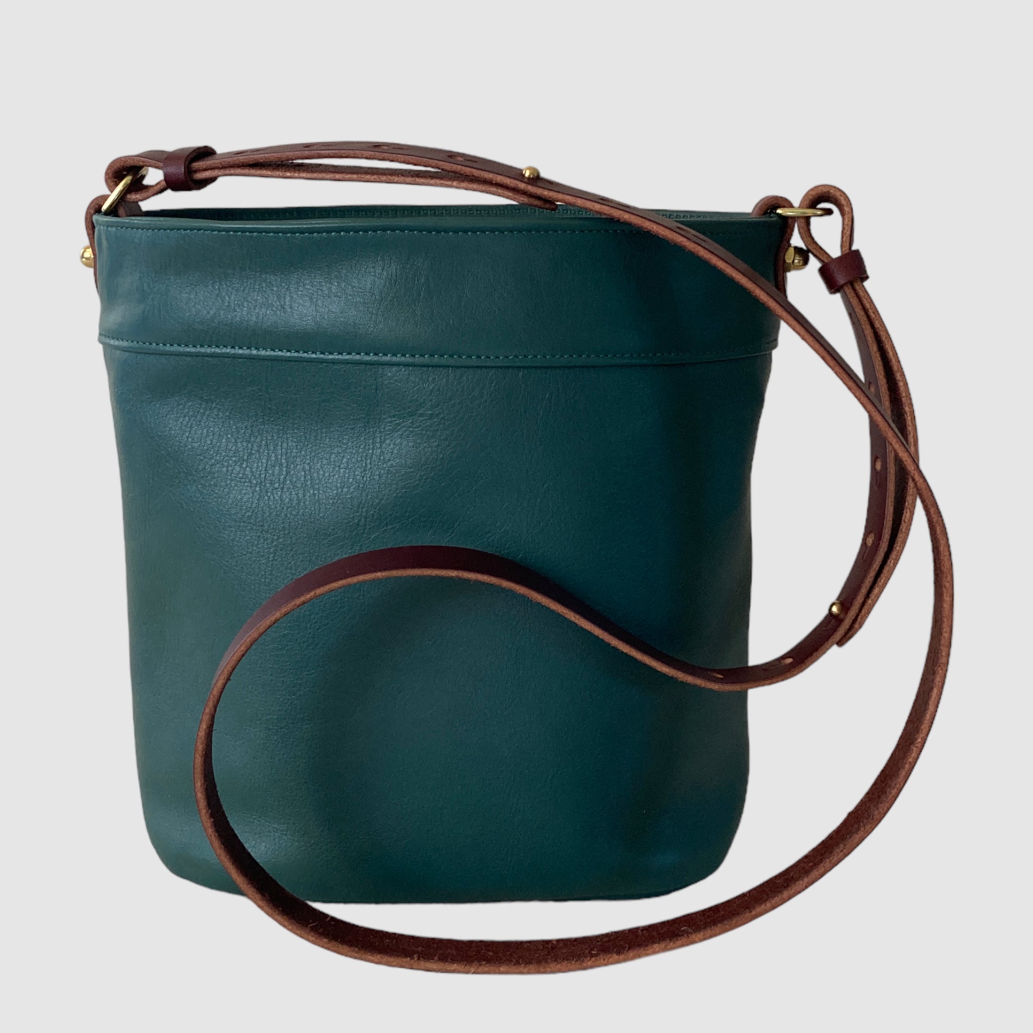 BUCKET // SEA GREEN