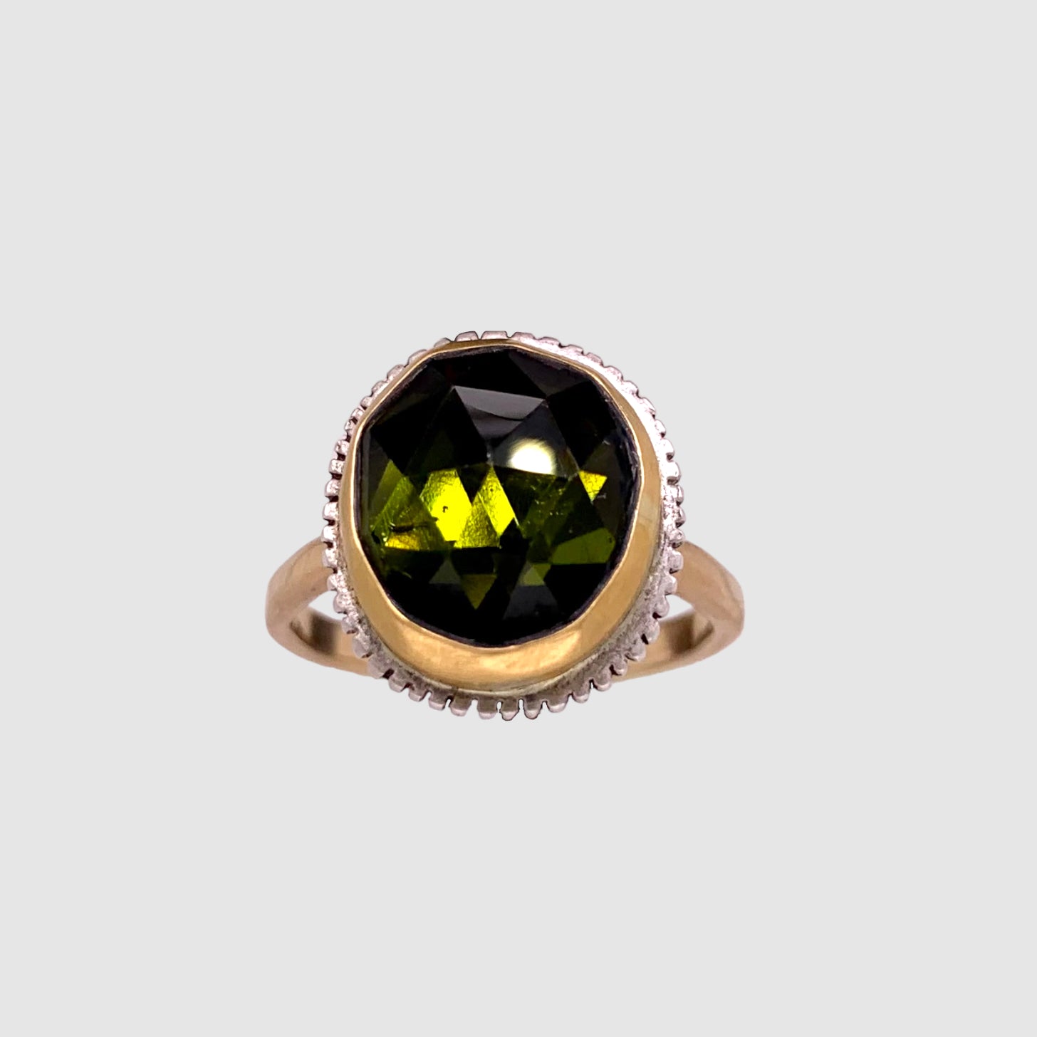 HEIRLOOM RING // ELIZABETH I // OLIVE GREEN TOURMALINE