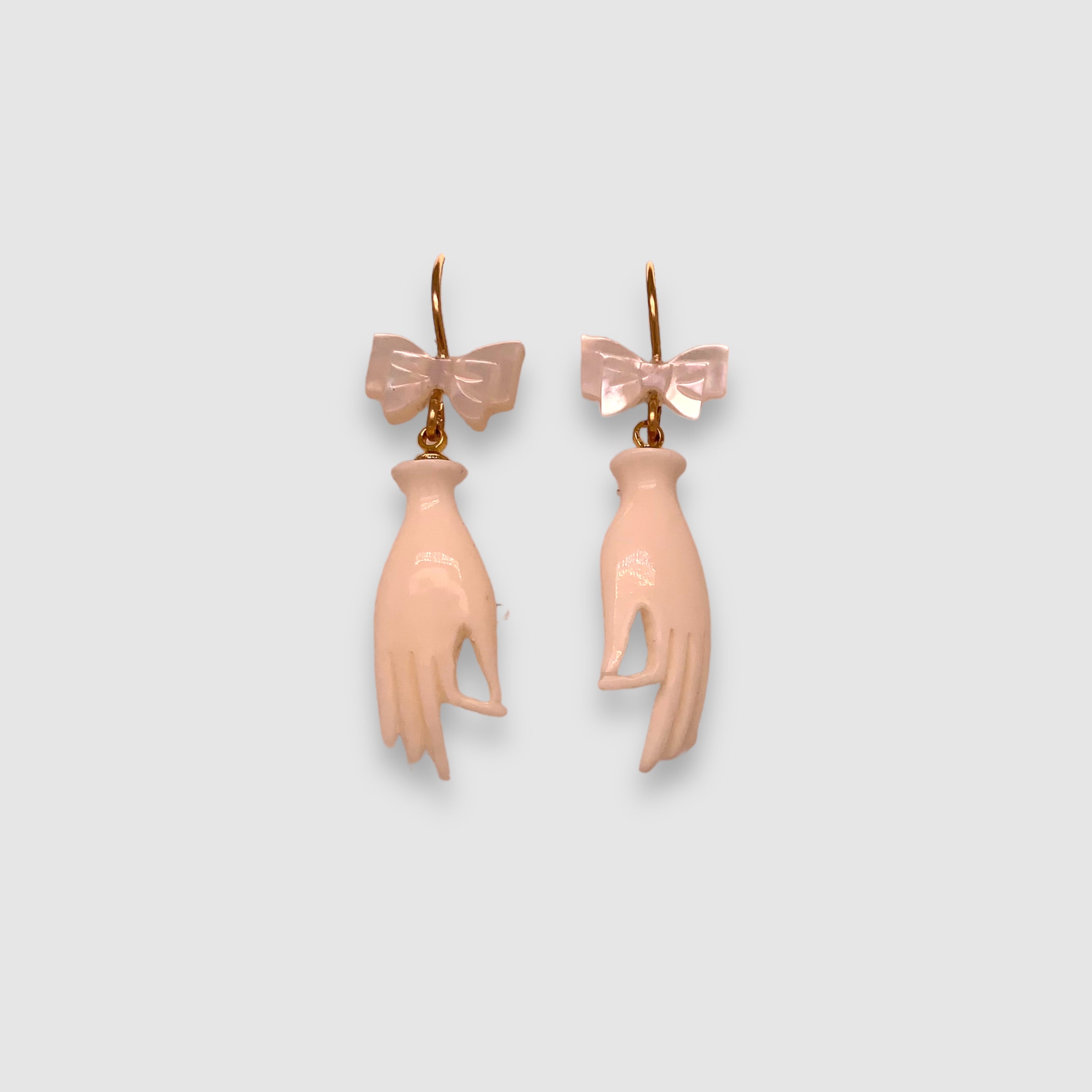 POESIA DEL MAR // EARRINGS // HAND // BOW