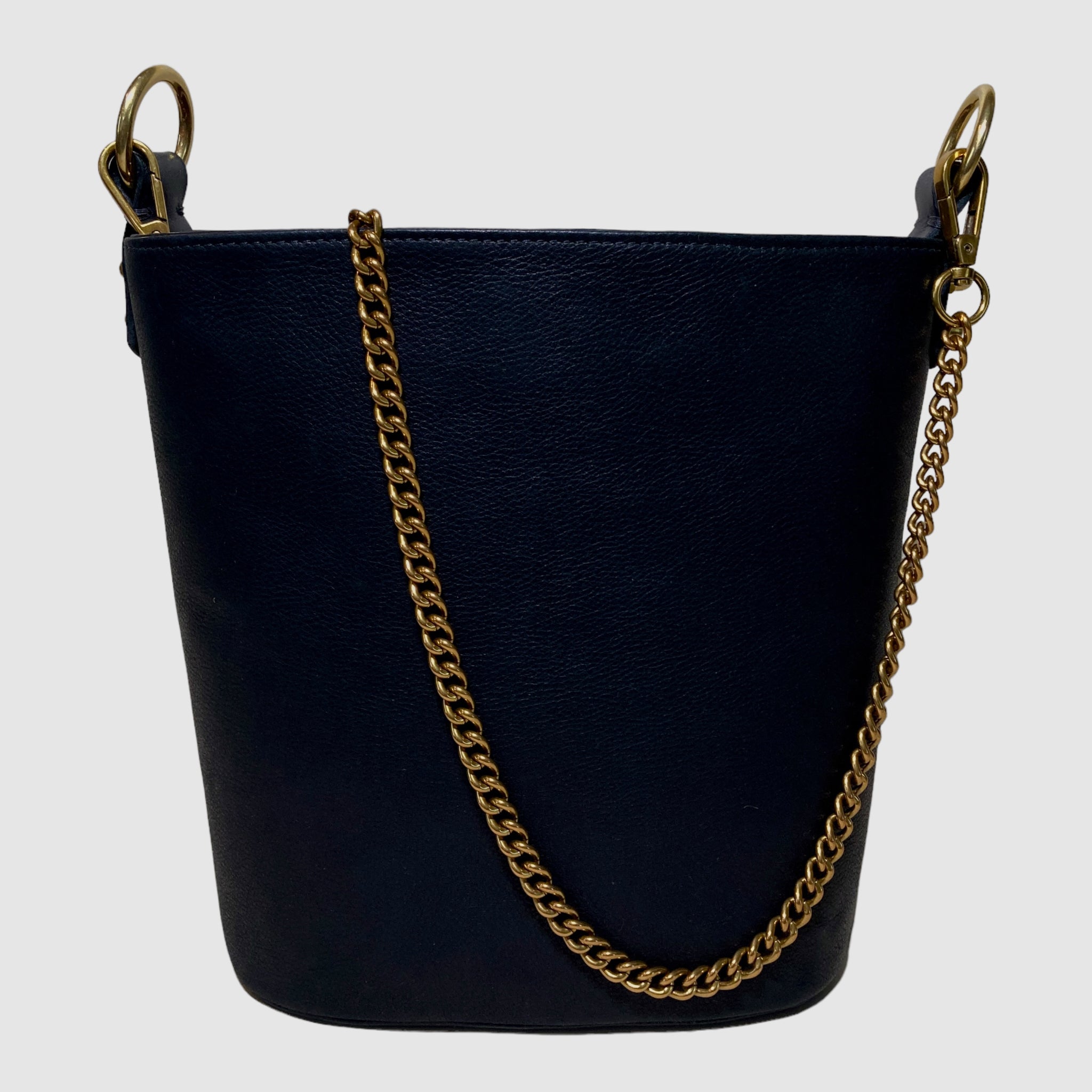 BUCKET // BLACK & SMALL CURB CHAIN
