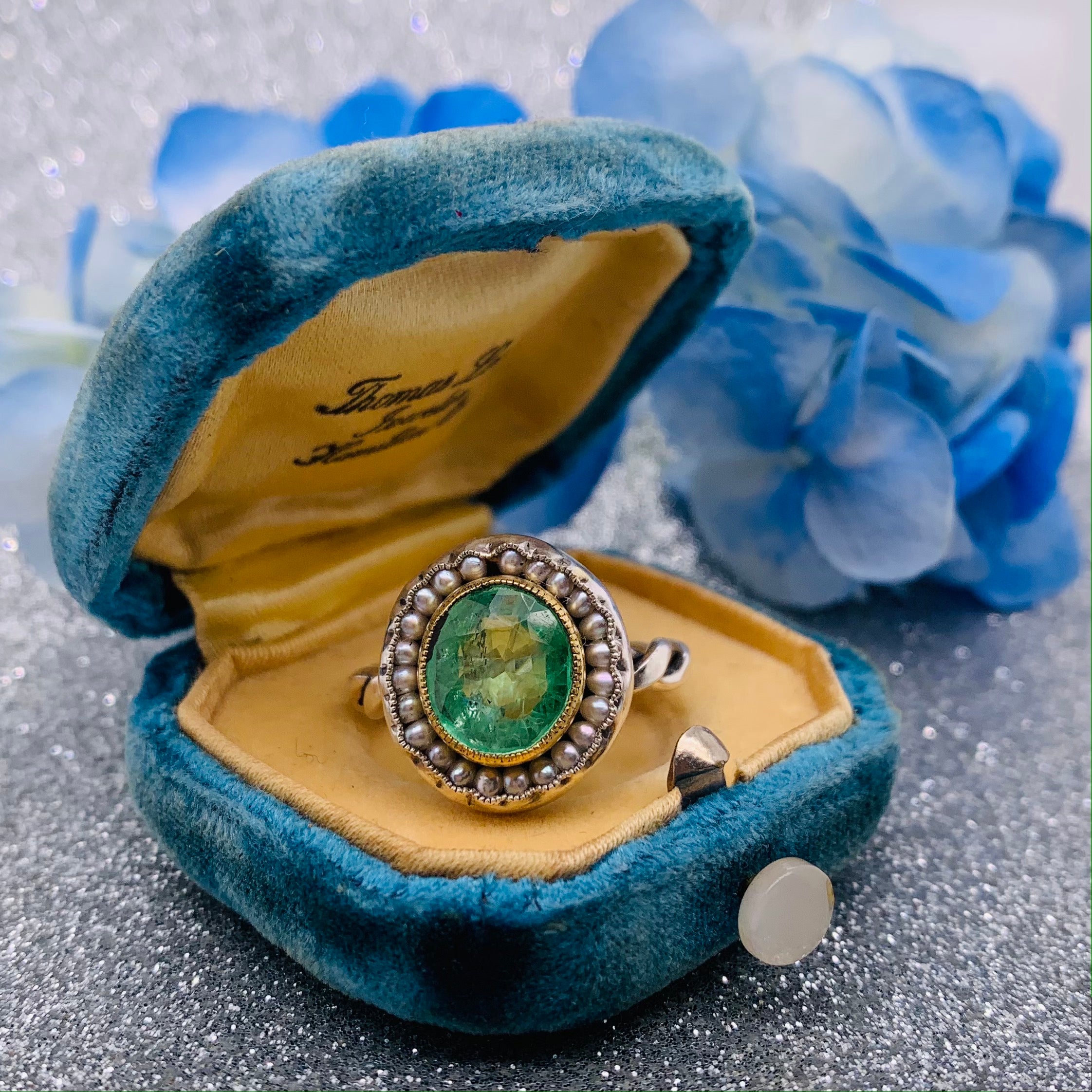 HEIRLOOM RING // SEED PEARLS // EMERALD