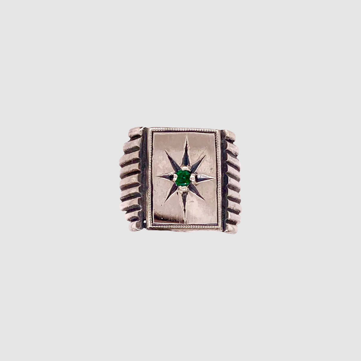 PUEBLO DECO SIGNET RING // 2 1/2 EMERALD // STAR