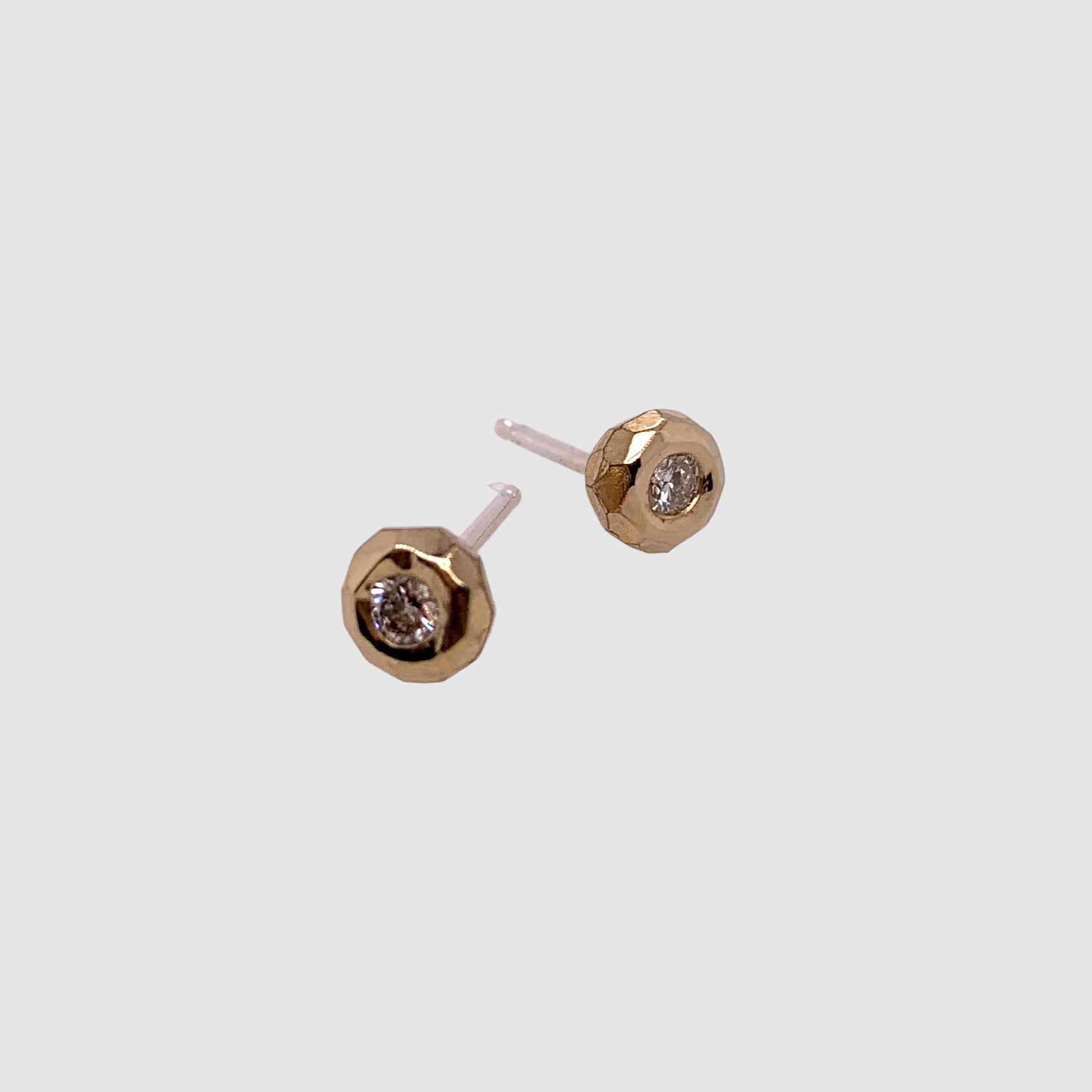 LARGE // STUD EARRINGS // RECYCLED DIAMONDS
