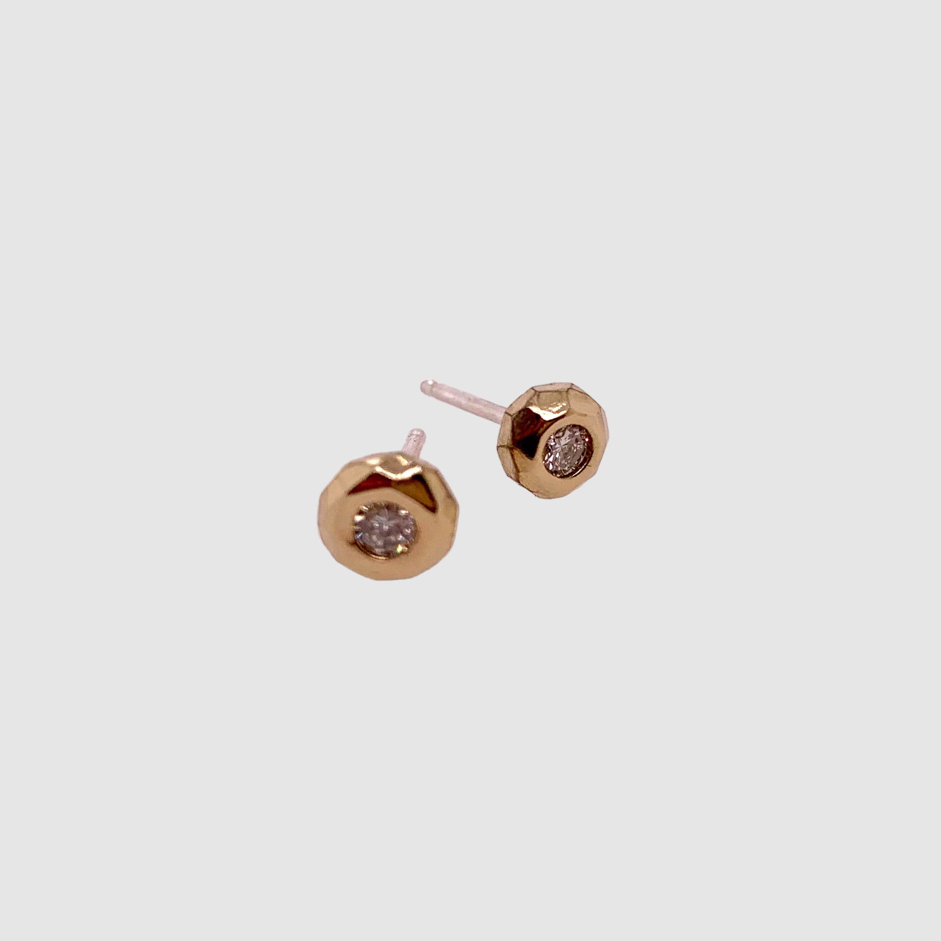 LARGE // STUD EARRINGS // RECYCLED DIAMONDS