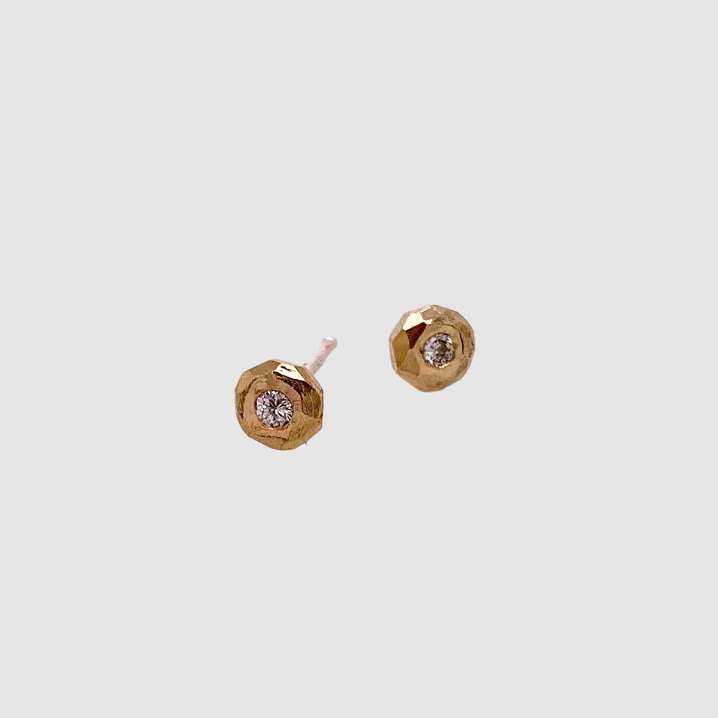 MEDIUM // STUD EARRINGS // RECYCLED DIAMONDS