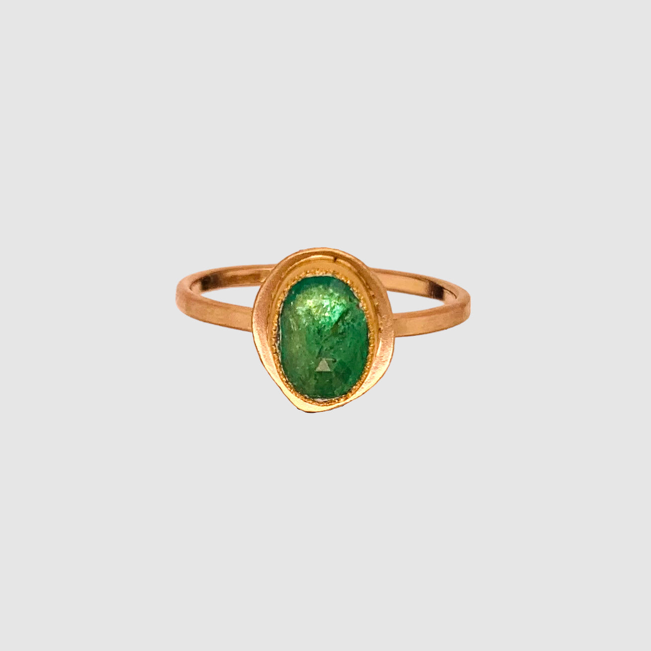 HEIRLOOM RING // SIMPLE // GOLD // ROSECUT EMERALD