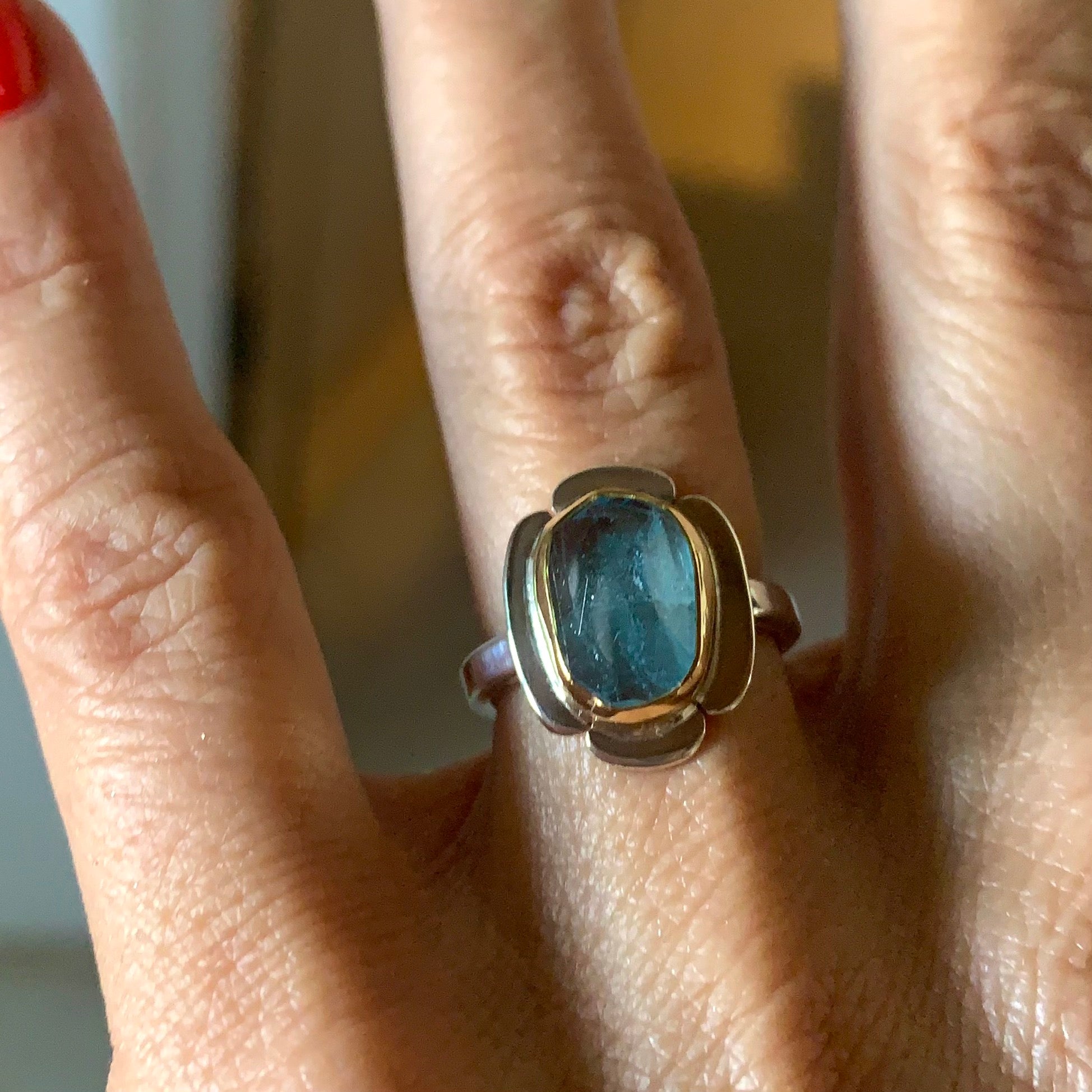 HEIRLOOM RING // FLOWER // ROSECUT AQUAMARINE