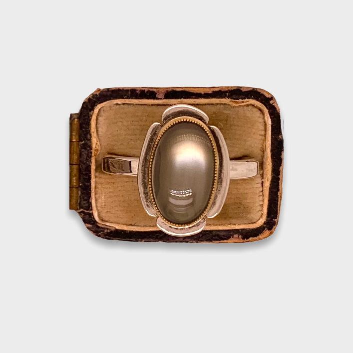 HEIRLOOM RING // FLOWER // MOONSTONE