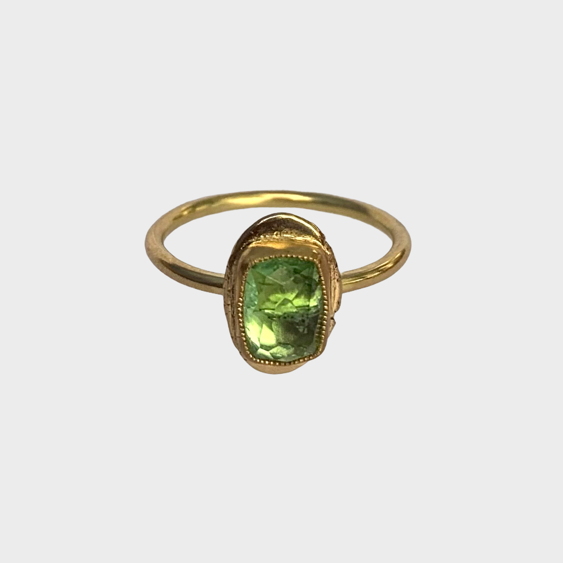 HEIRLOOM RING // SIMPLE // GOLD // LIGHT GREEN TOURMALINE