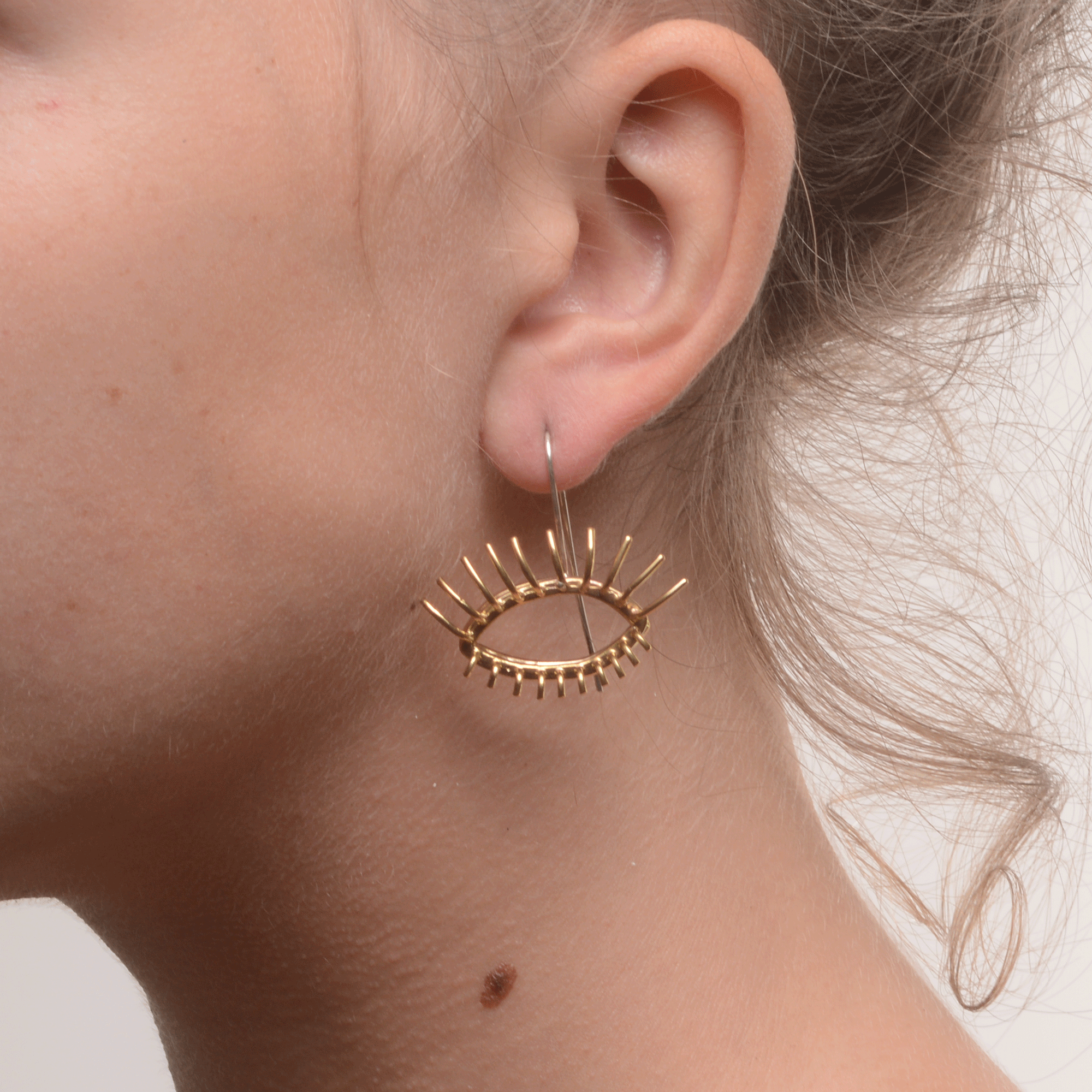 "20/20" // BRONZE EARRINGS