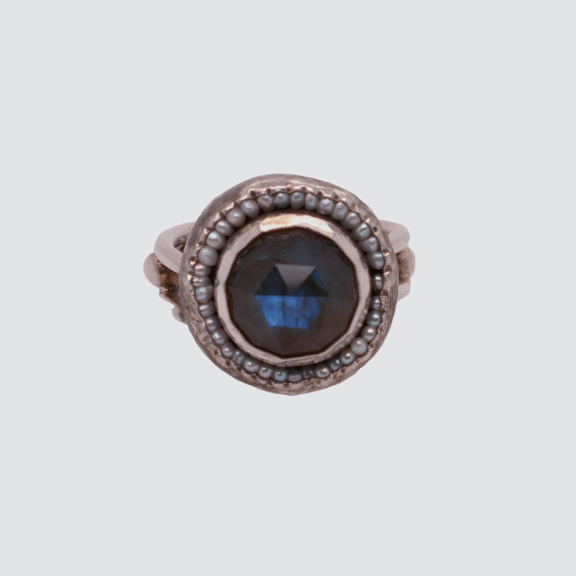 HEIRLOOM RING //  LABRADORITE