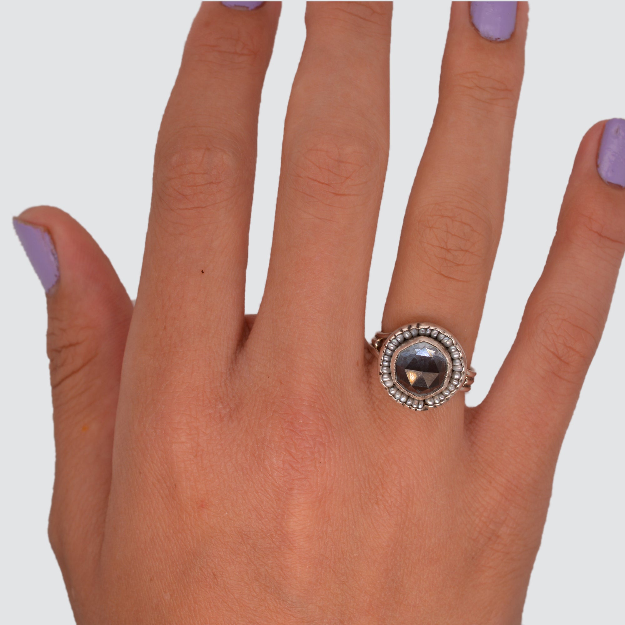 HEIRLOOM RING //  ROUND AQUAMARINE