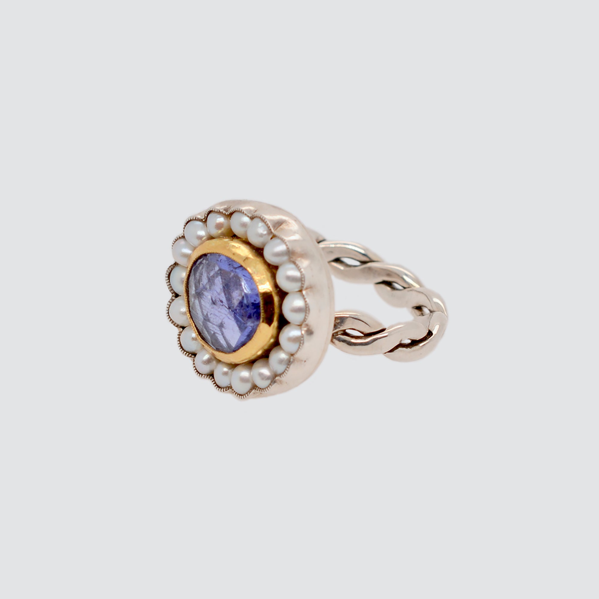 HEIRLOOM RING // TANZANITE