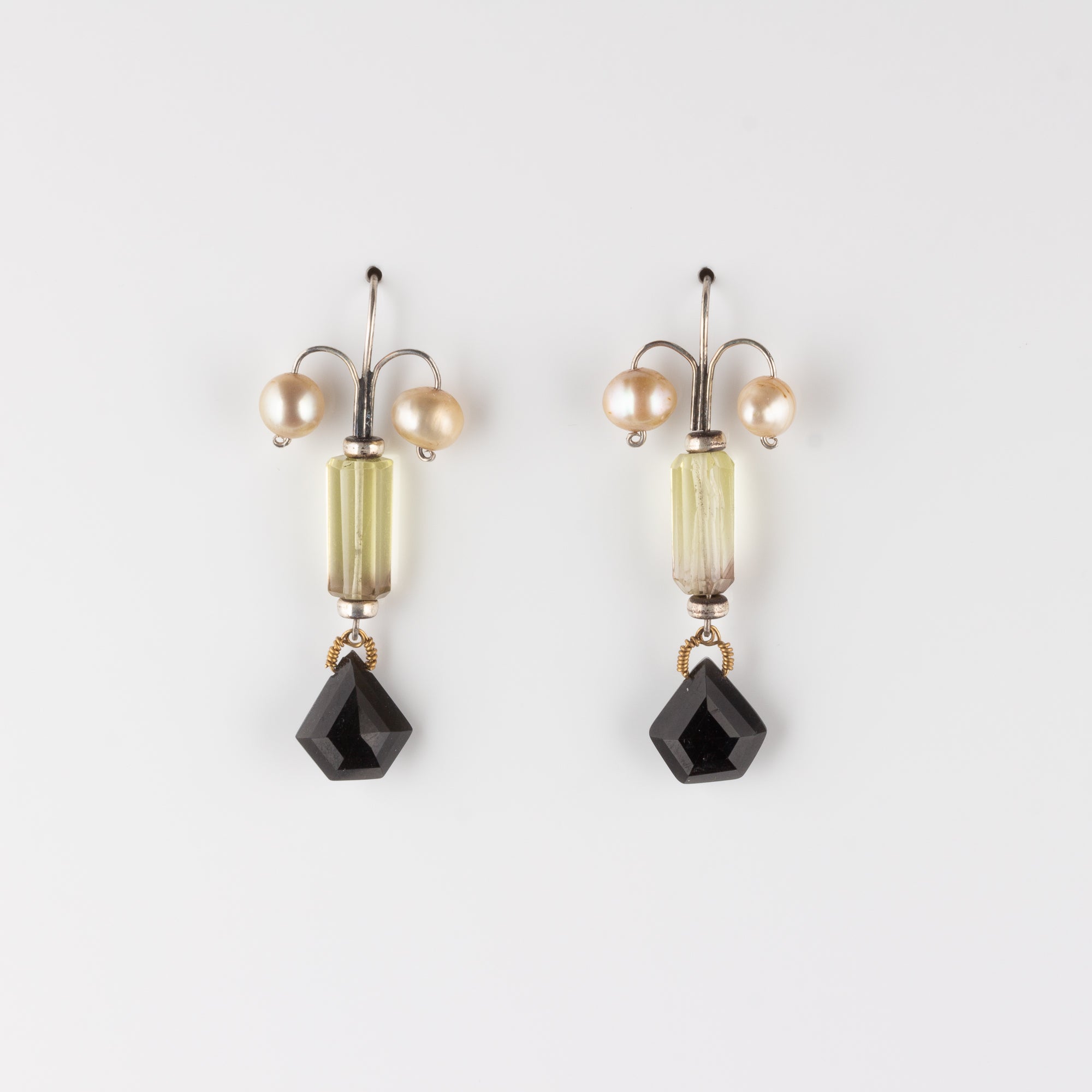 FIONA // LEMON QUARTZ, PEARL & ONYX EARRINGS