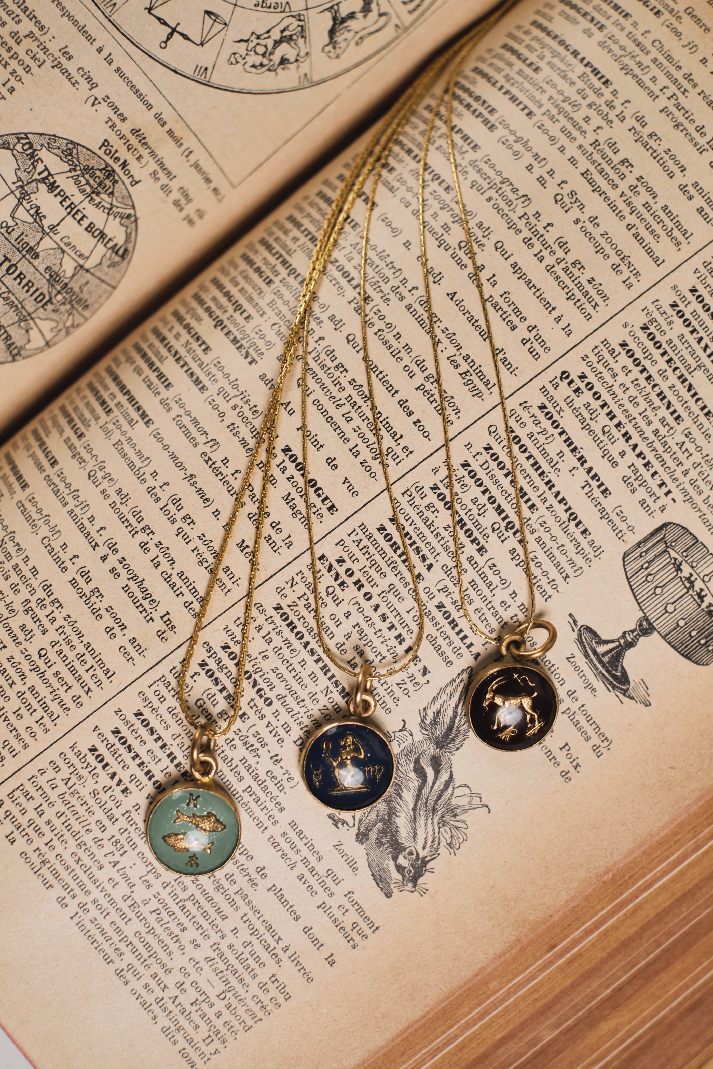 IN THE STARS INTAGLIO NECKLACE // ARIES