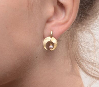 ARCO LUNA POST EARRINGS // PEARL