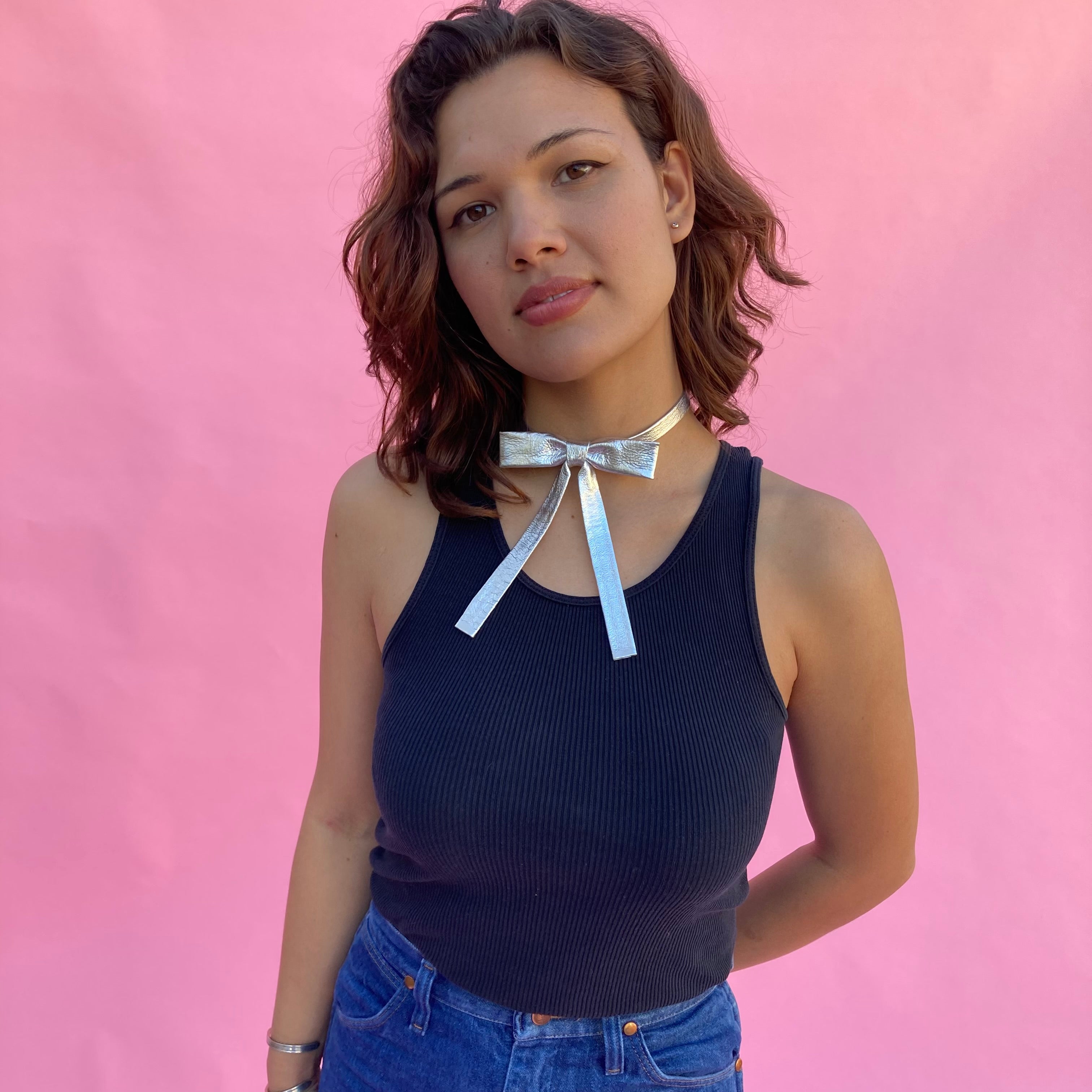 WILDER NECK BOW // SILVER CITY + VIOLET BEAUREGARDE