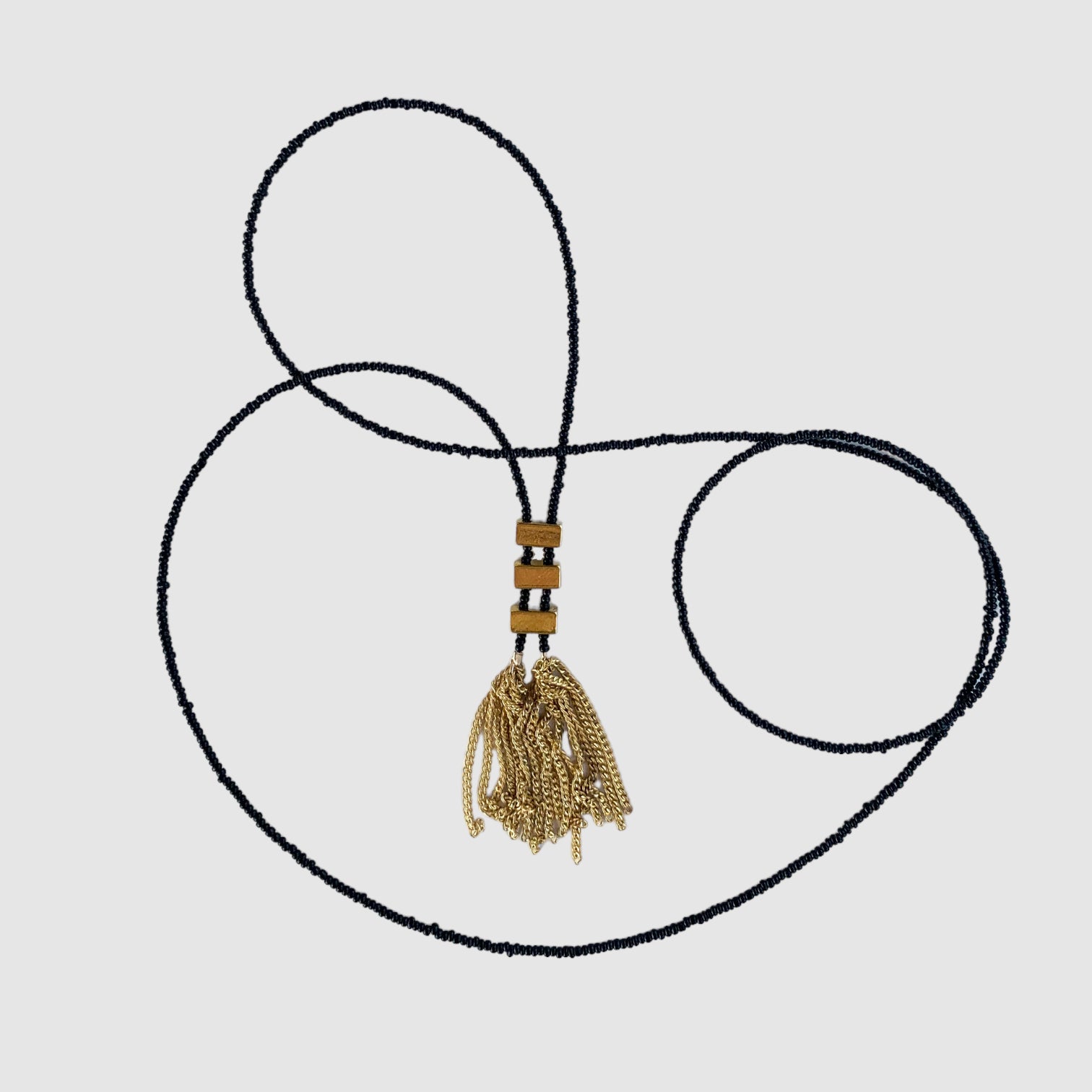 NOMAD // TRAVEL NECKLACE // BLACK