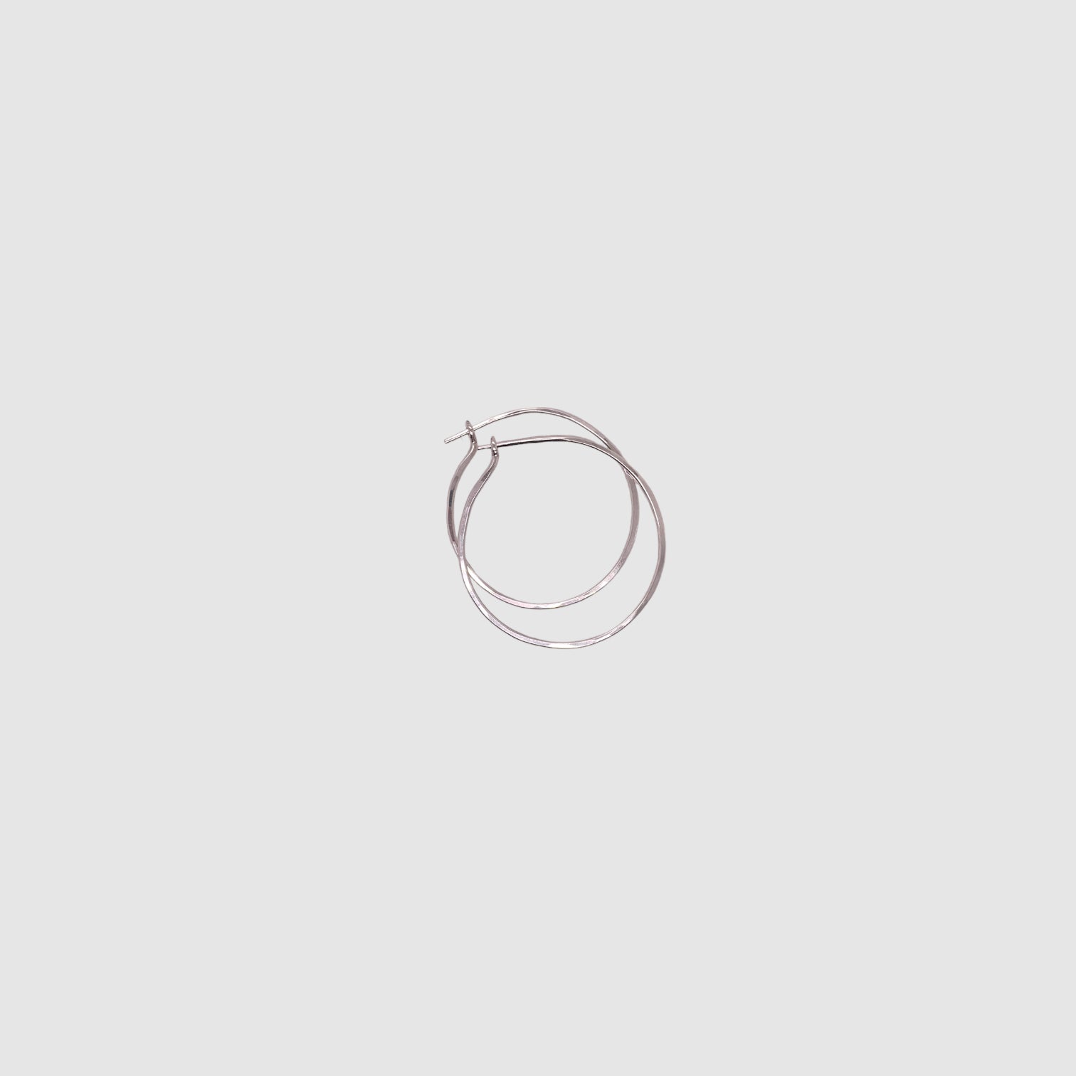 HOOPS // MEDIUM // ROUND // SILVER