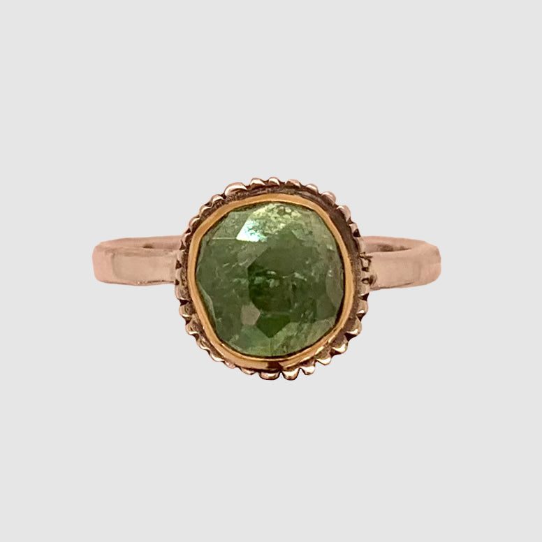 HEIRLOOM RING // ELIZABETH I // GREEN TOURMALINE