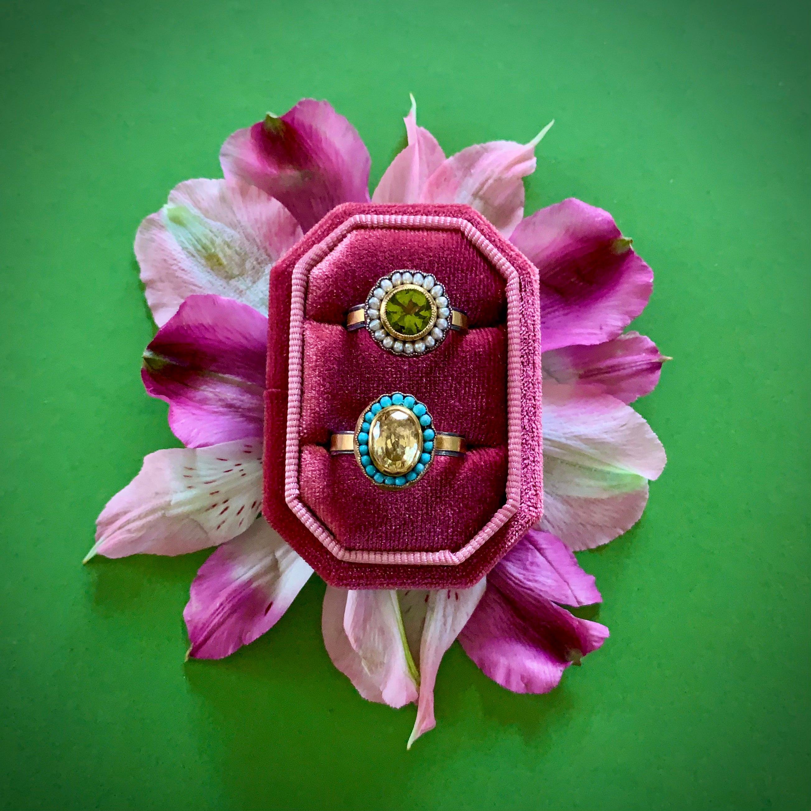 HEIRLOOM RING // PEARLS // PERIDOT
