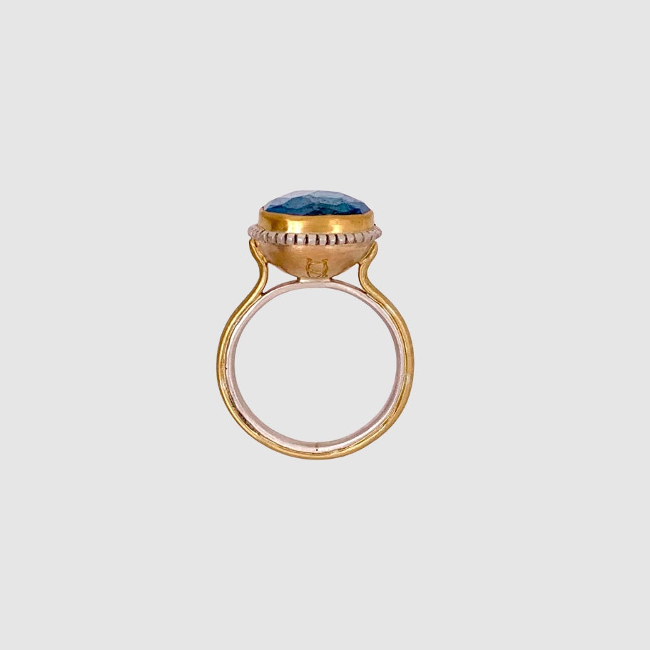 HEIRLOOM RING // ELIZABETH I // BLUE AQUAMARINE