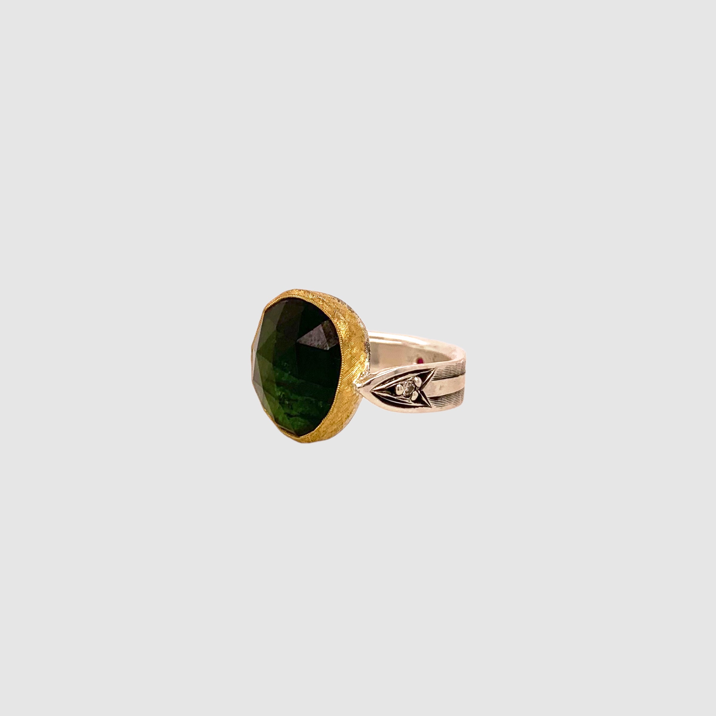 ARROW RING // ROUND GREEN TOURMALINE