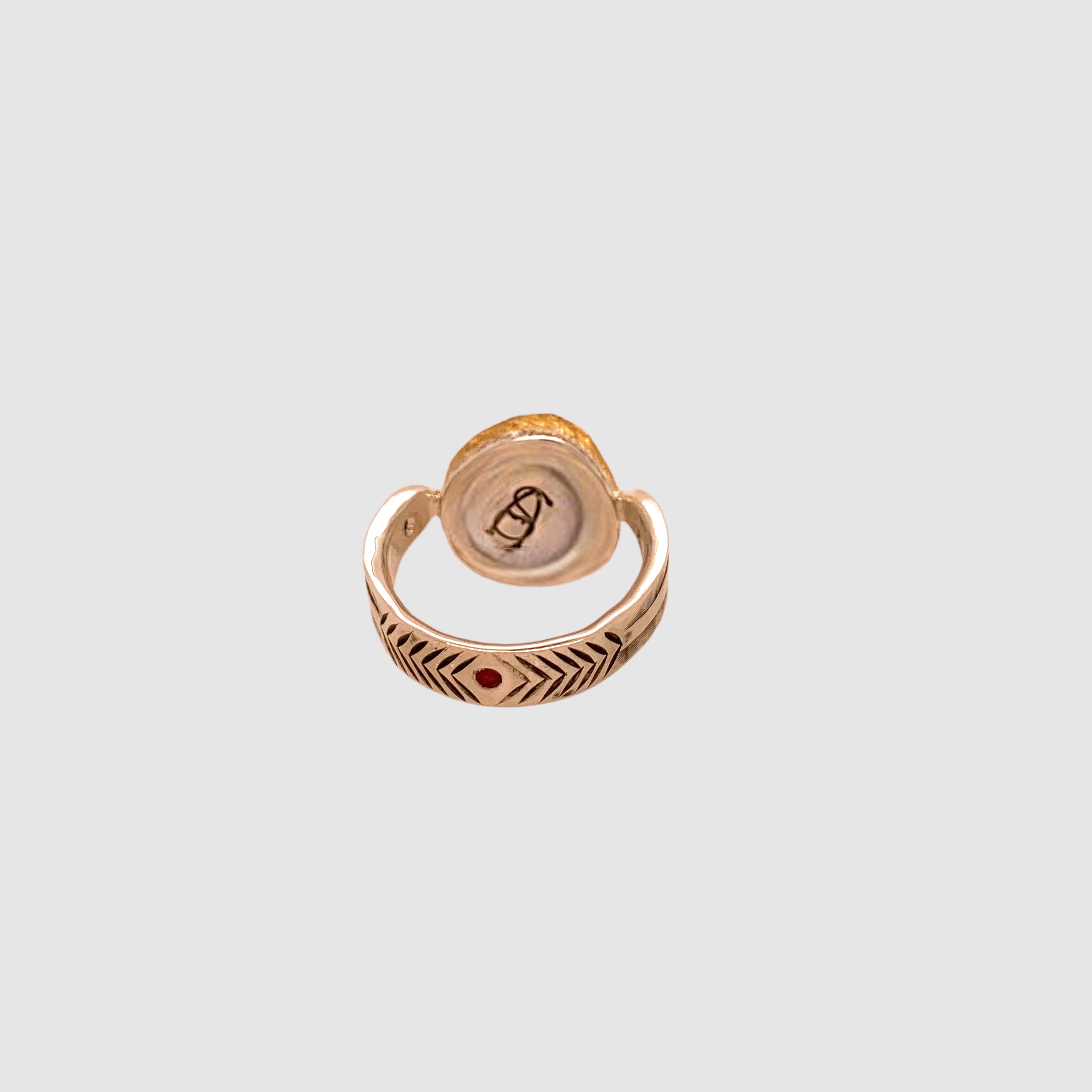 ARROW RING // ROUND GREEN TOURMALINE