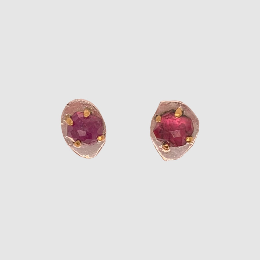 VIOLA // CLAW // PINK TOURMALINE STUD EARRINGS