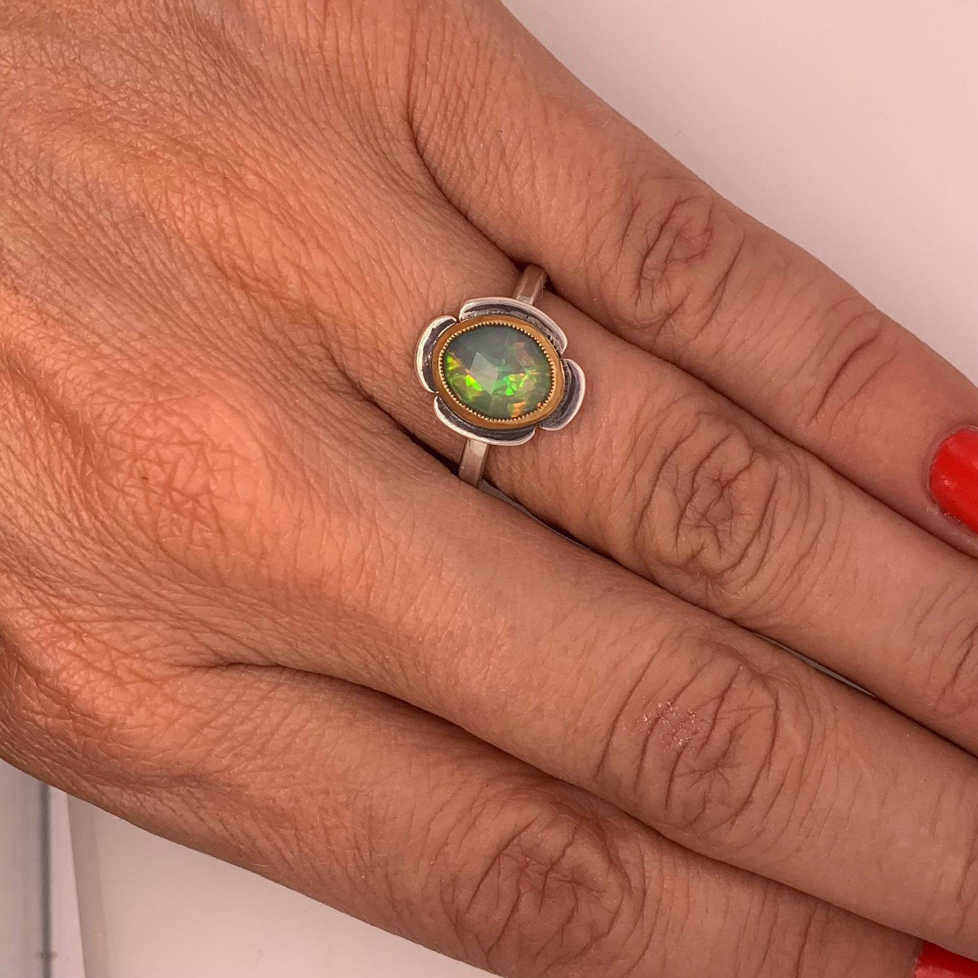HEIRLOOM RING // FLOWER // OPAL