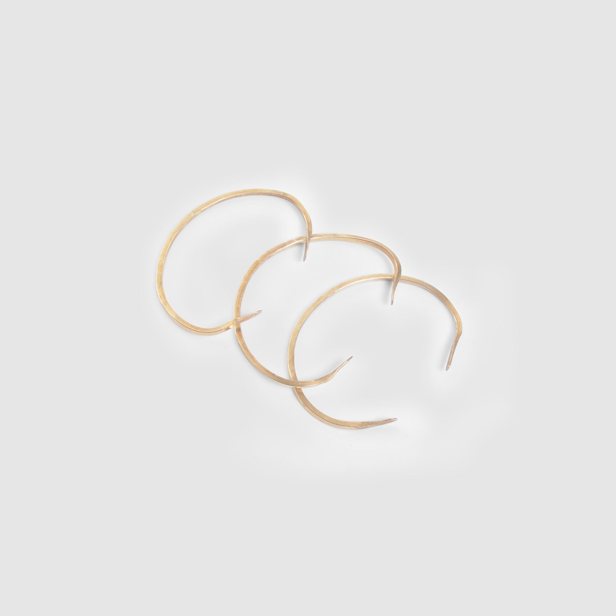 ARCO HAMMERED BRASS CUFF BRACELET