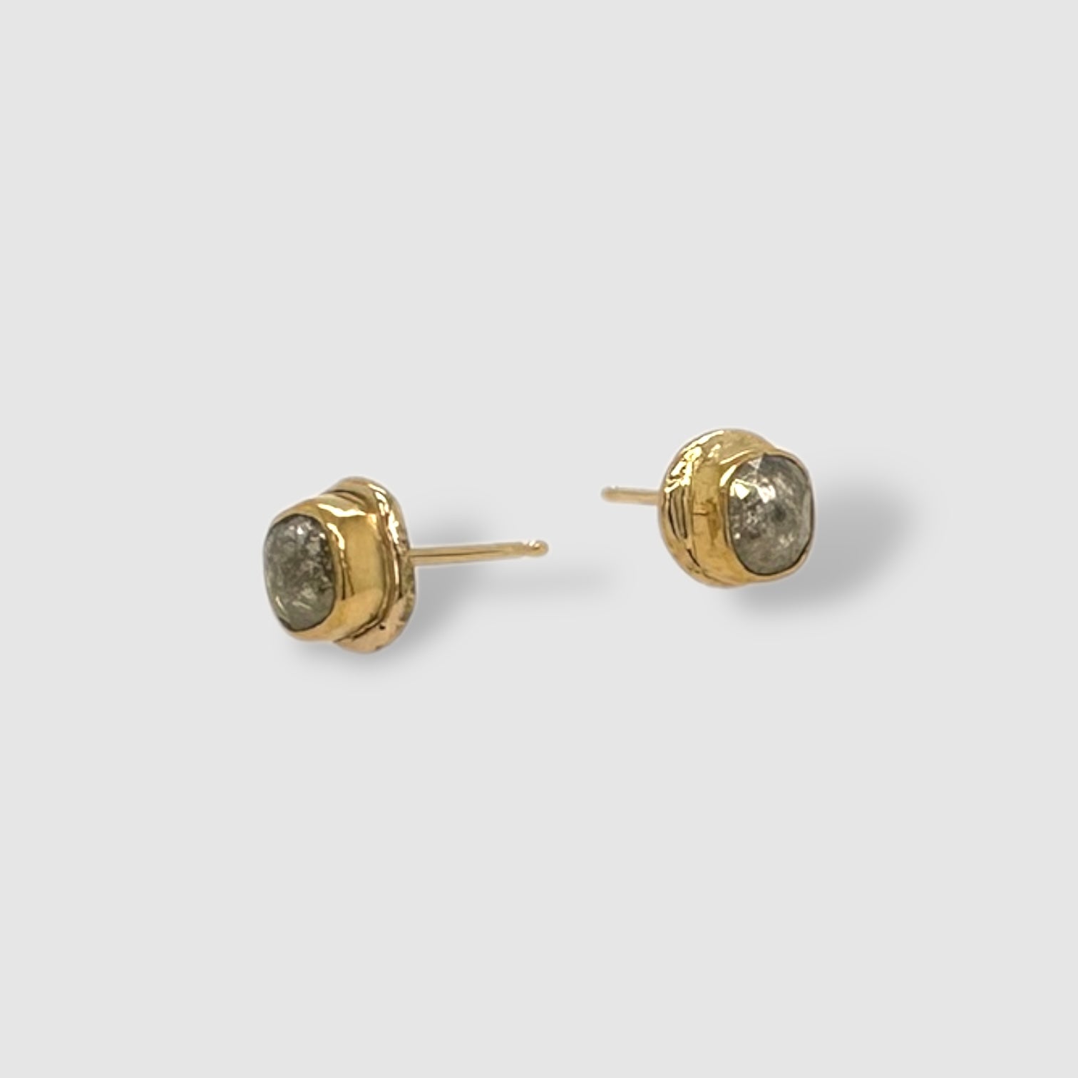 VIOLA  EARRINGS // GOLD // STUD // ROSE CUT DIAMOND