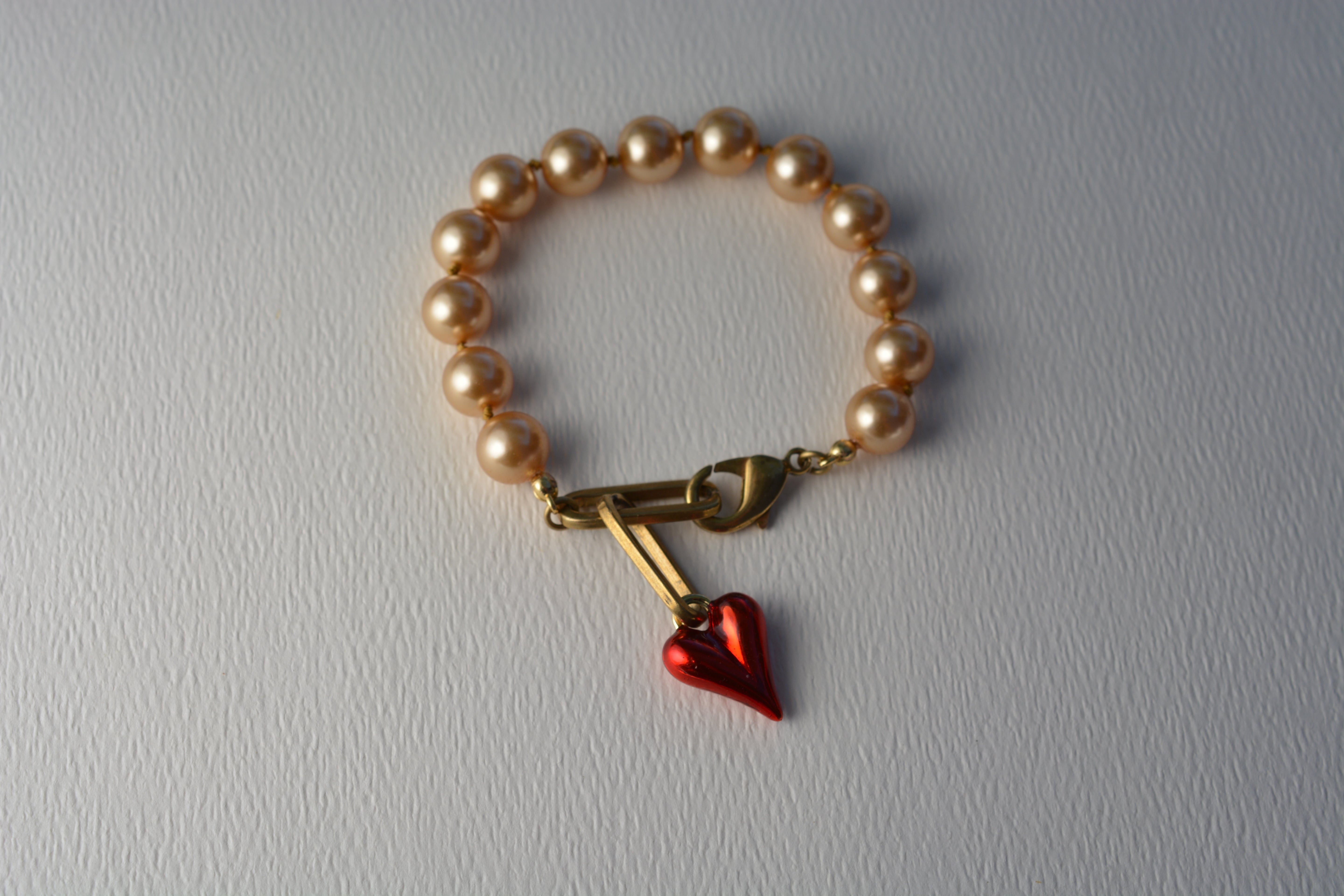 BRACELET // HEART // TEMPTATION OF EGG