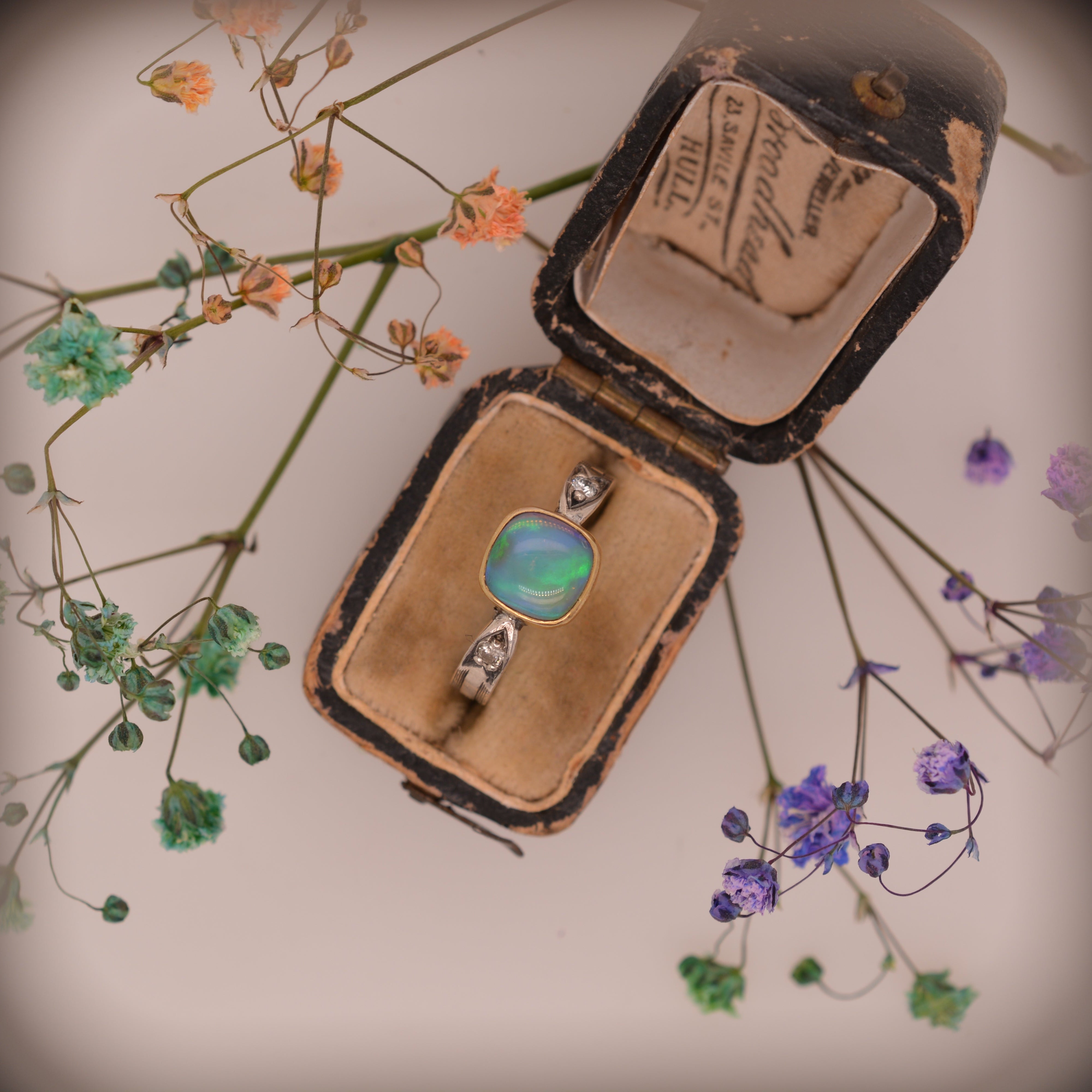 DOUBLE ARROW RING // OPAL